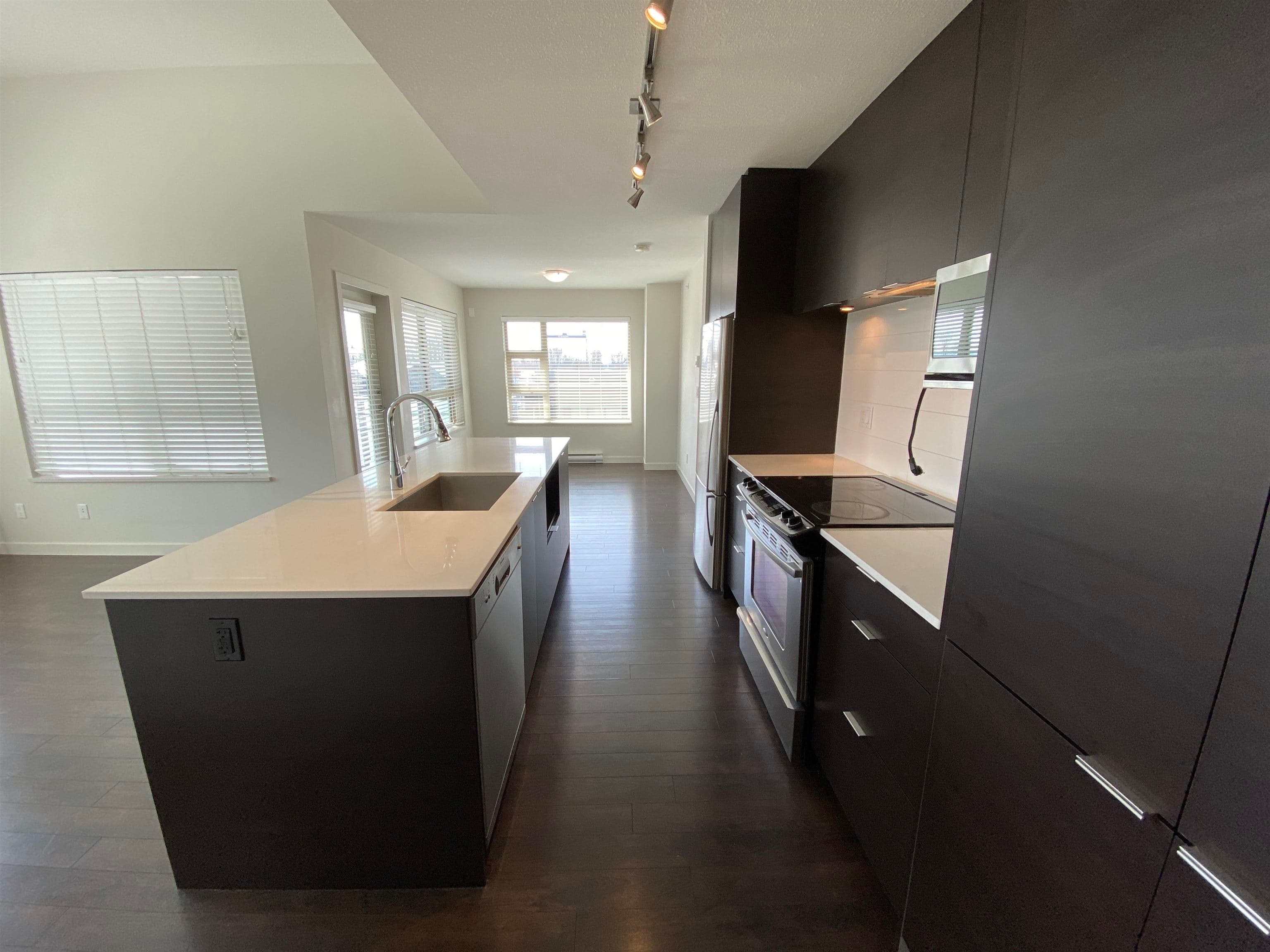 509 - 1679 Lloyd Avenue, North Vancouver, V7P 0A9 — photo 2