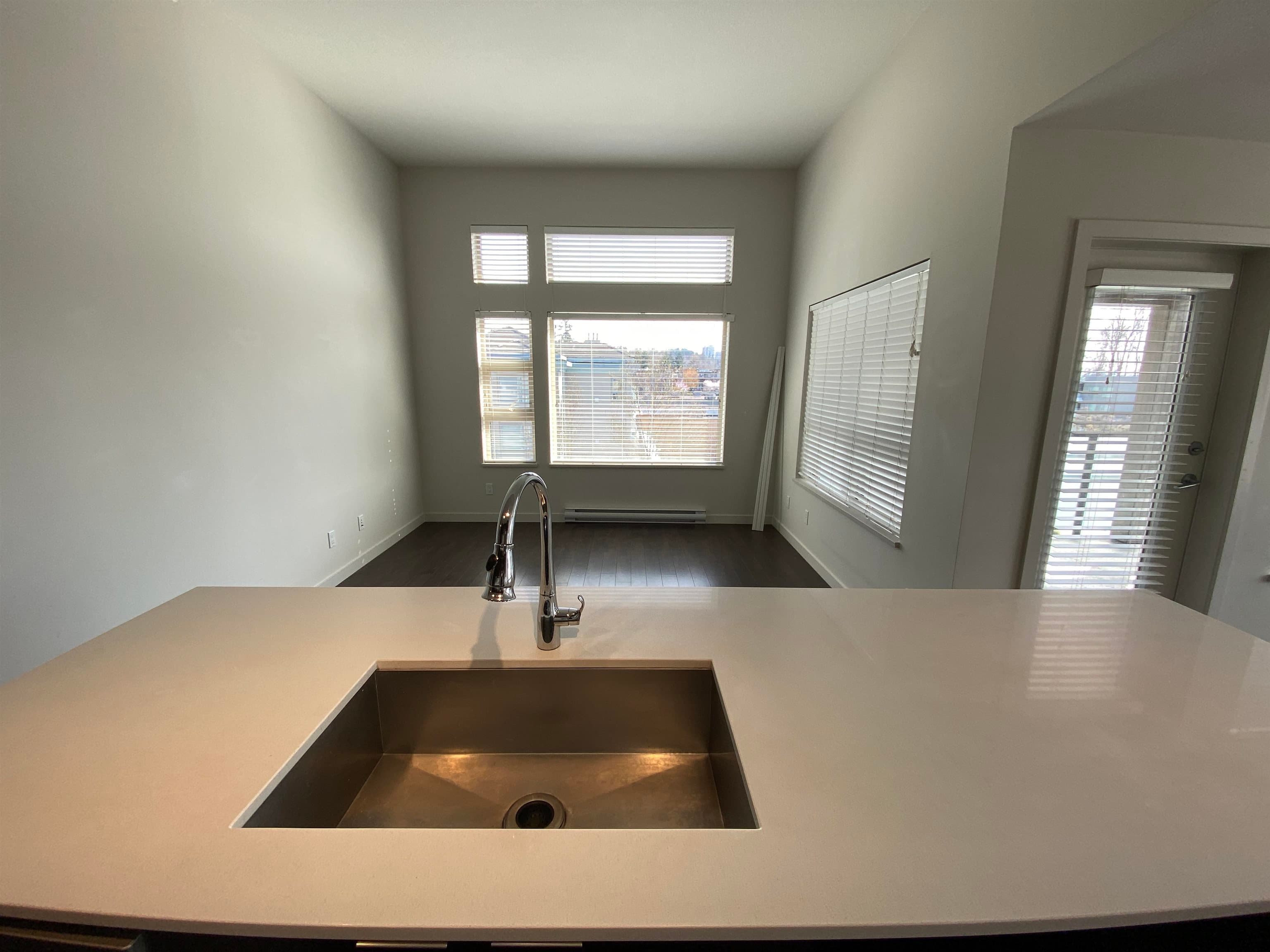509 - 1679 Lloyd Avenue, North Vancouver, V7P 0A9 — photo 4