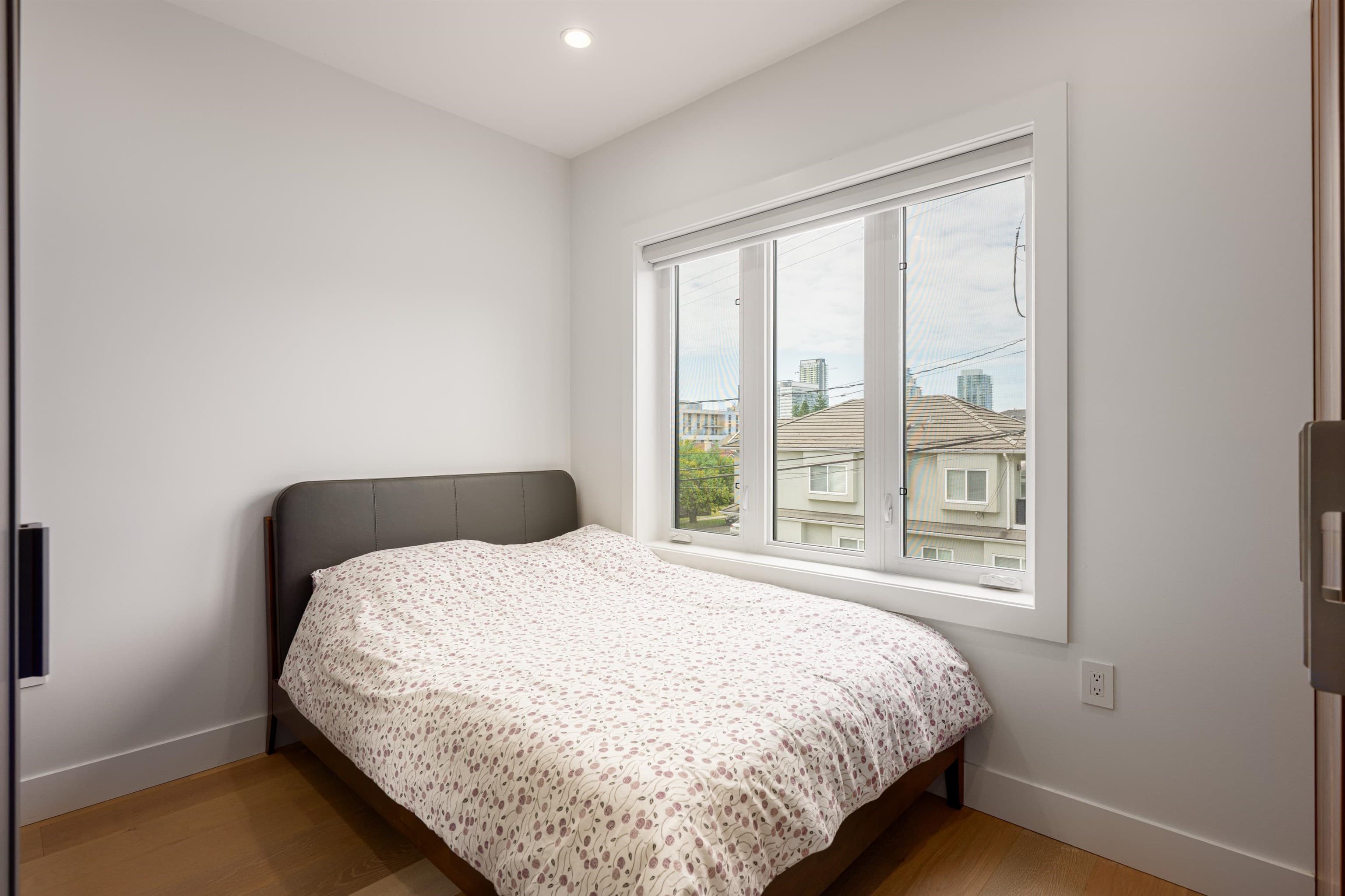 7857 Ontario Street, Vancouver, V5X 3C8 — photo 5