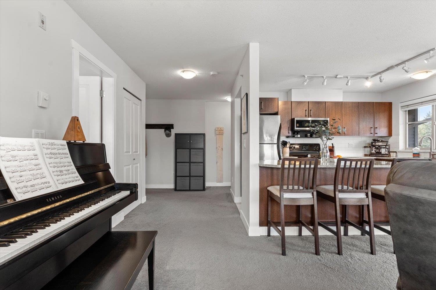 405 - 45555 Yale Road, Chilliwack, V2P 0A9 — photo 4