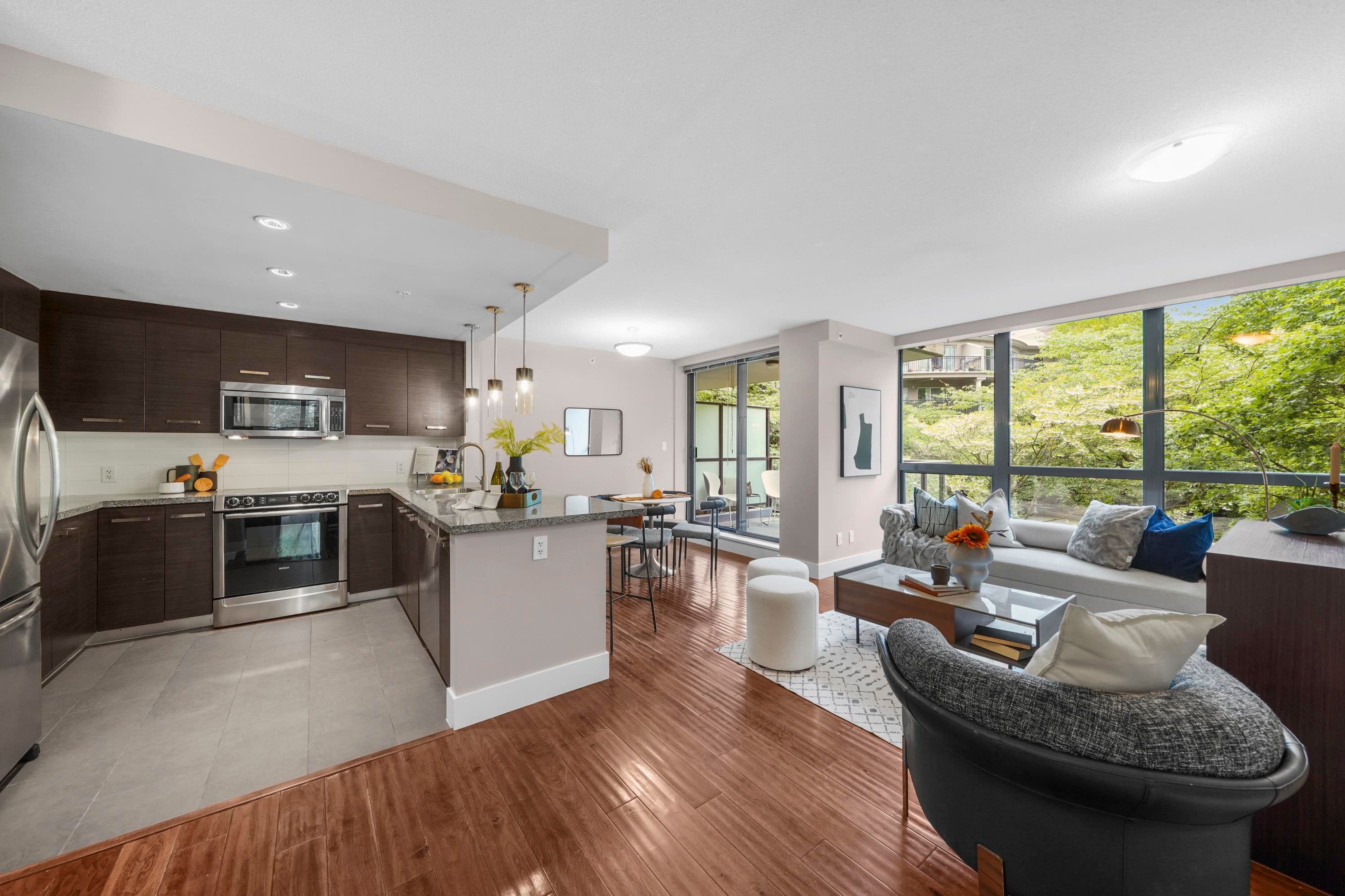 202 - 2959 Glen Drive, Coquitlam, V3B 0B8 — photo 5