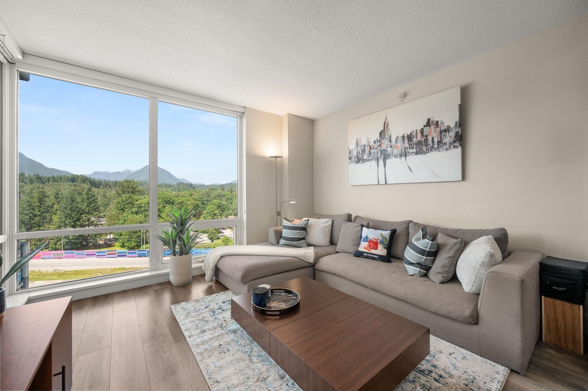 1001 - 680 Seylynn Crescent, North Vancouver, V7J 0B5 — photo 2