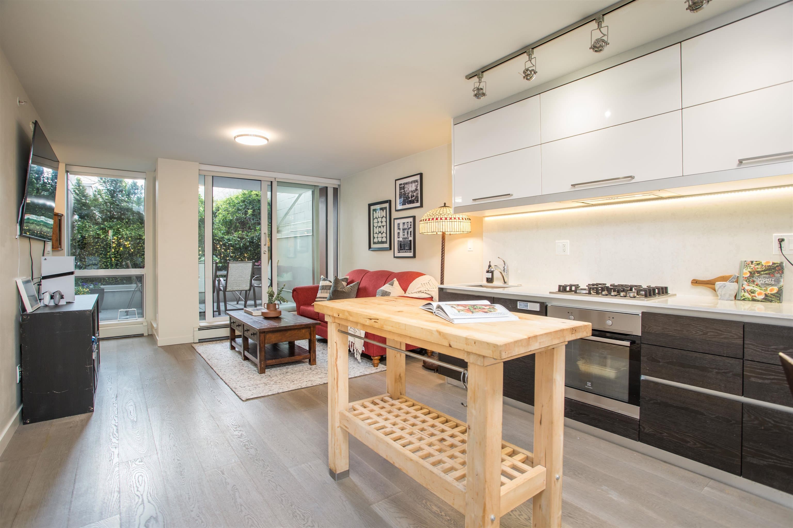 208 - 189 Keefer Street, Vancouver, V6A 0C8 — photo 3