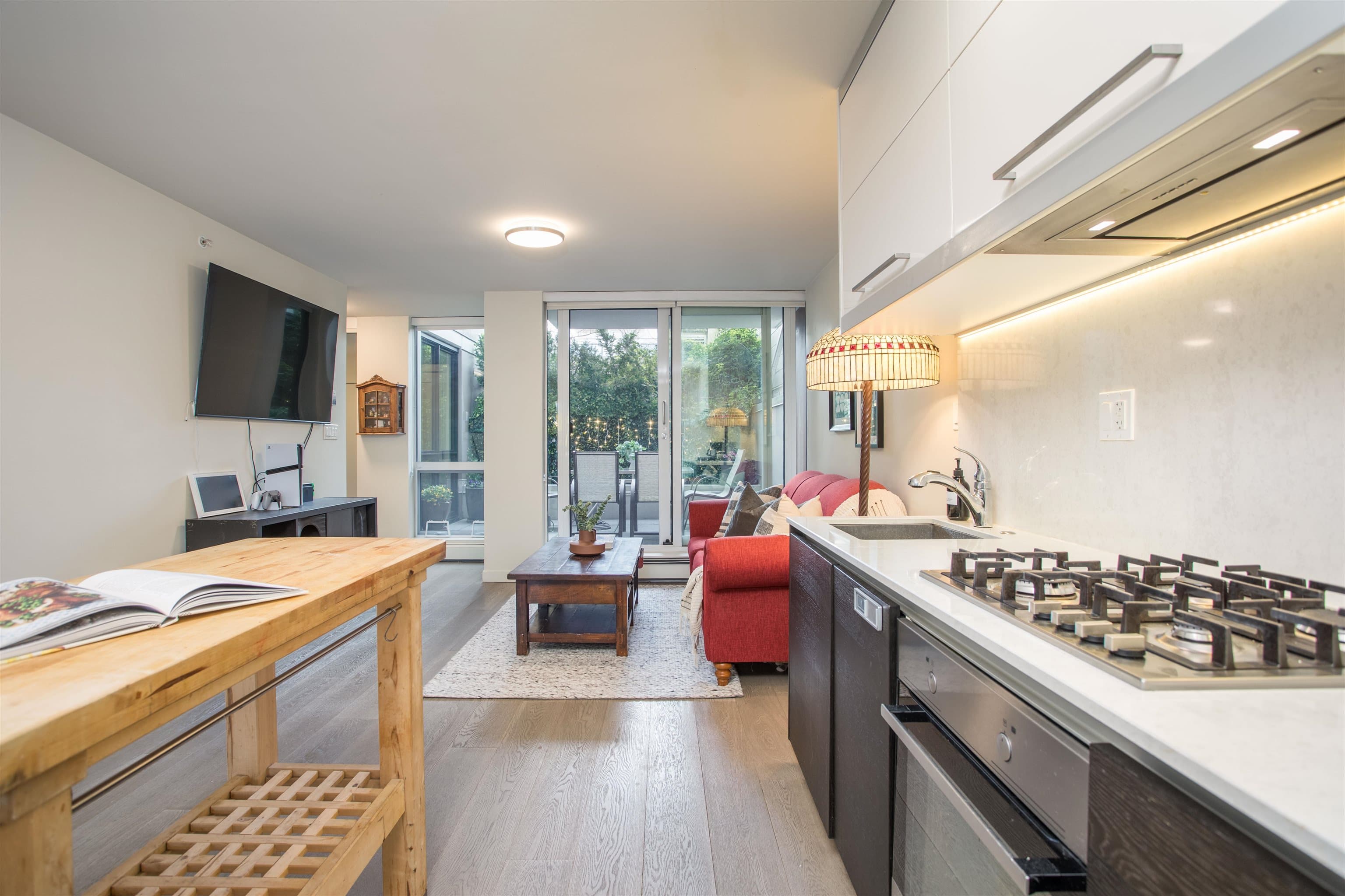 208 - 189 Keefer Street, Vancouver, V6A 0C8 — photo 4
