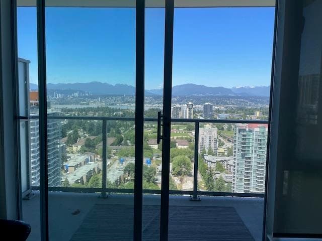 2904 - 13350 Central Avenue, Surrey, V3T 0S1 — photo 2