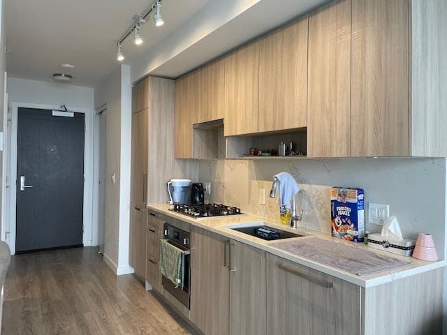 2904 - 13350 Central Avenue, Surrey, V3T 0S1 — photo 4