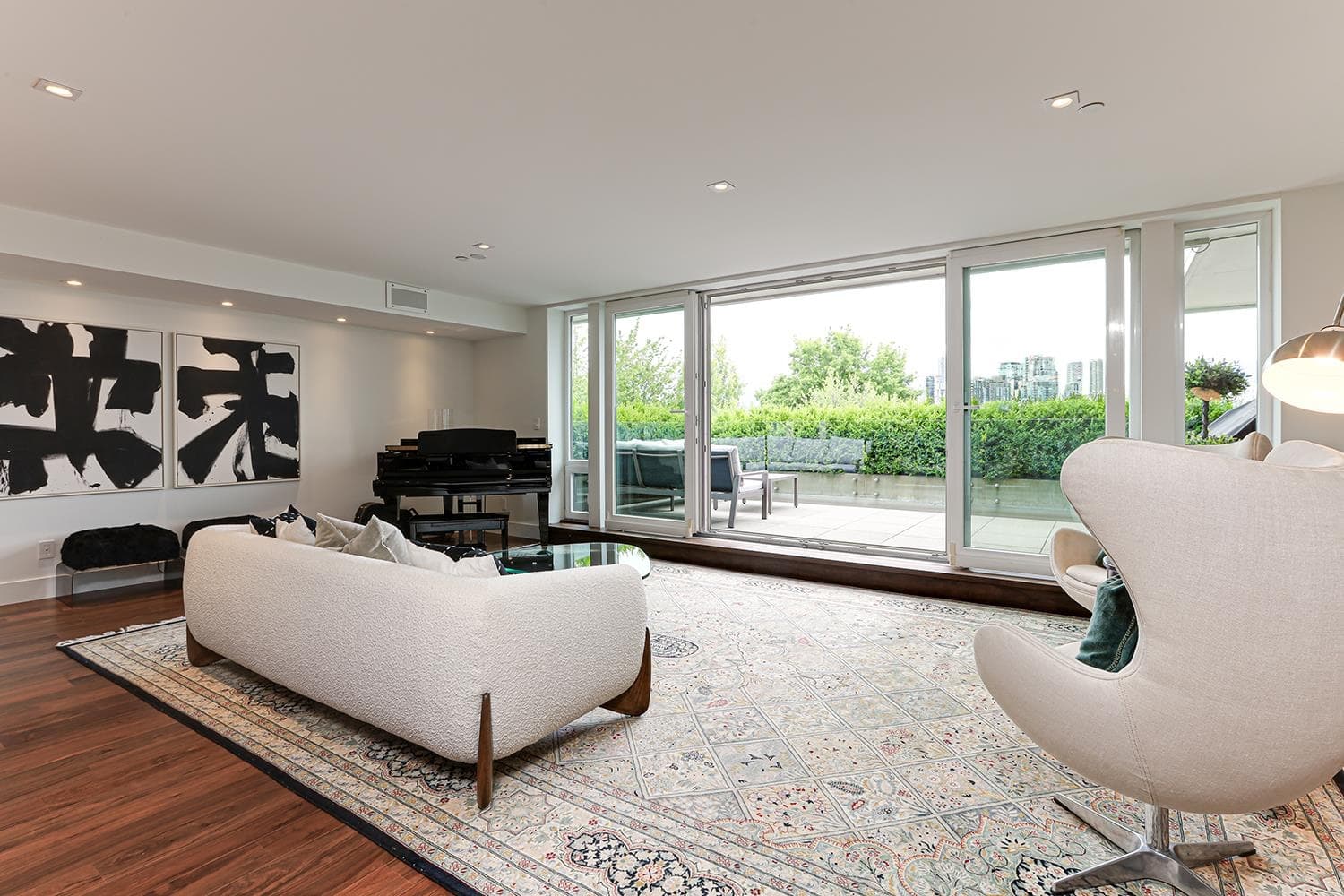 101 - 977 W 8th Avenue, Vancouver