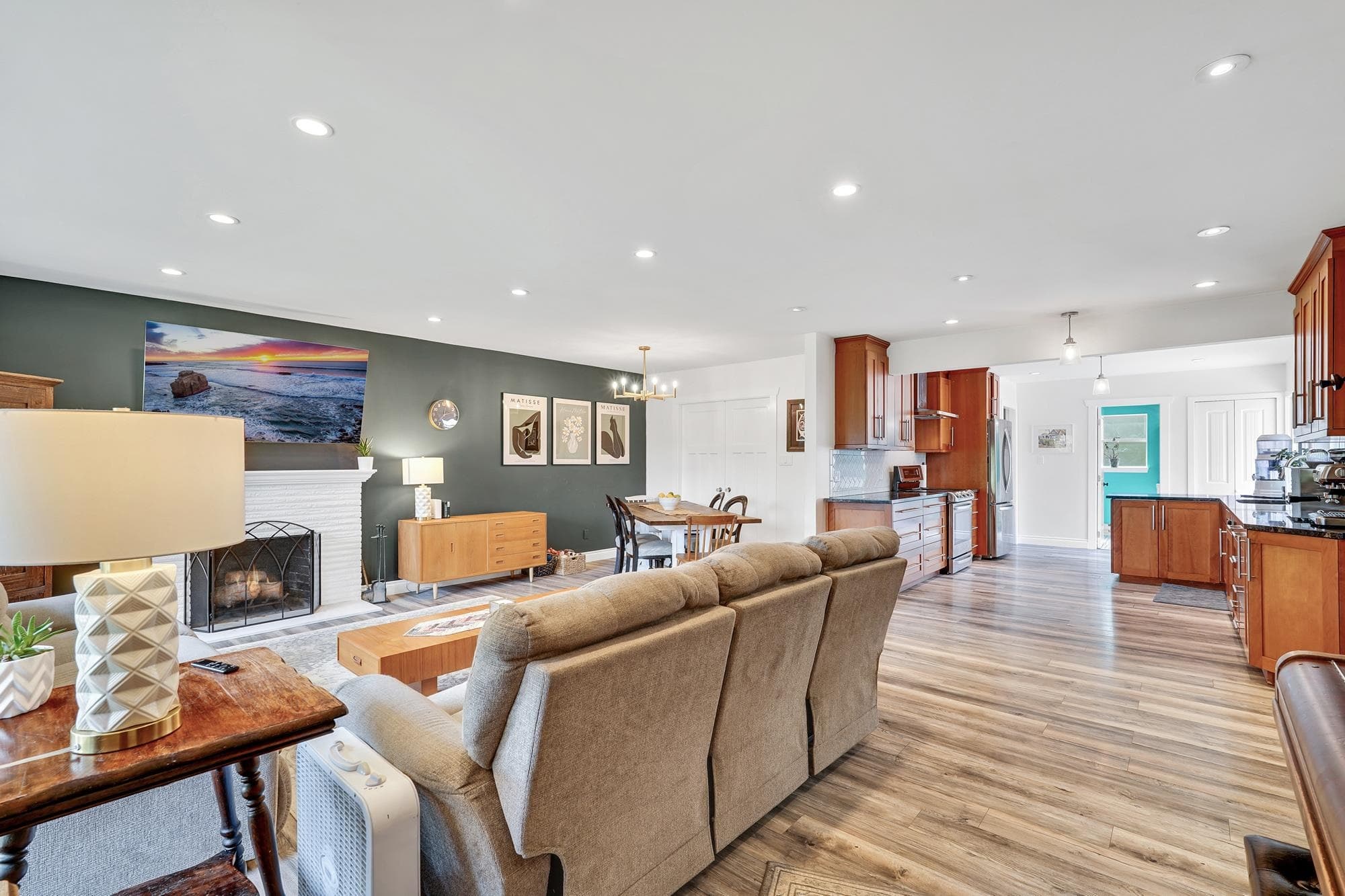 14750 110a Avenue, Surrey, V3R 2B7 — photo 3