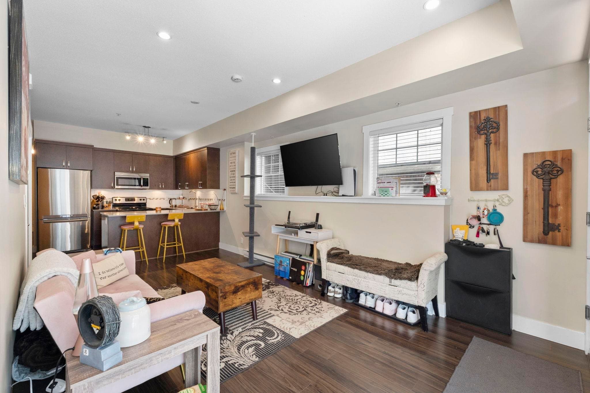 16 - 838 Royal Avenue, New Westminster, V3M 1J9 — photo 2