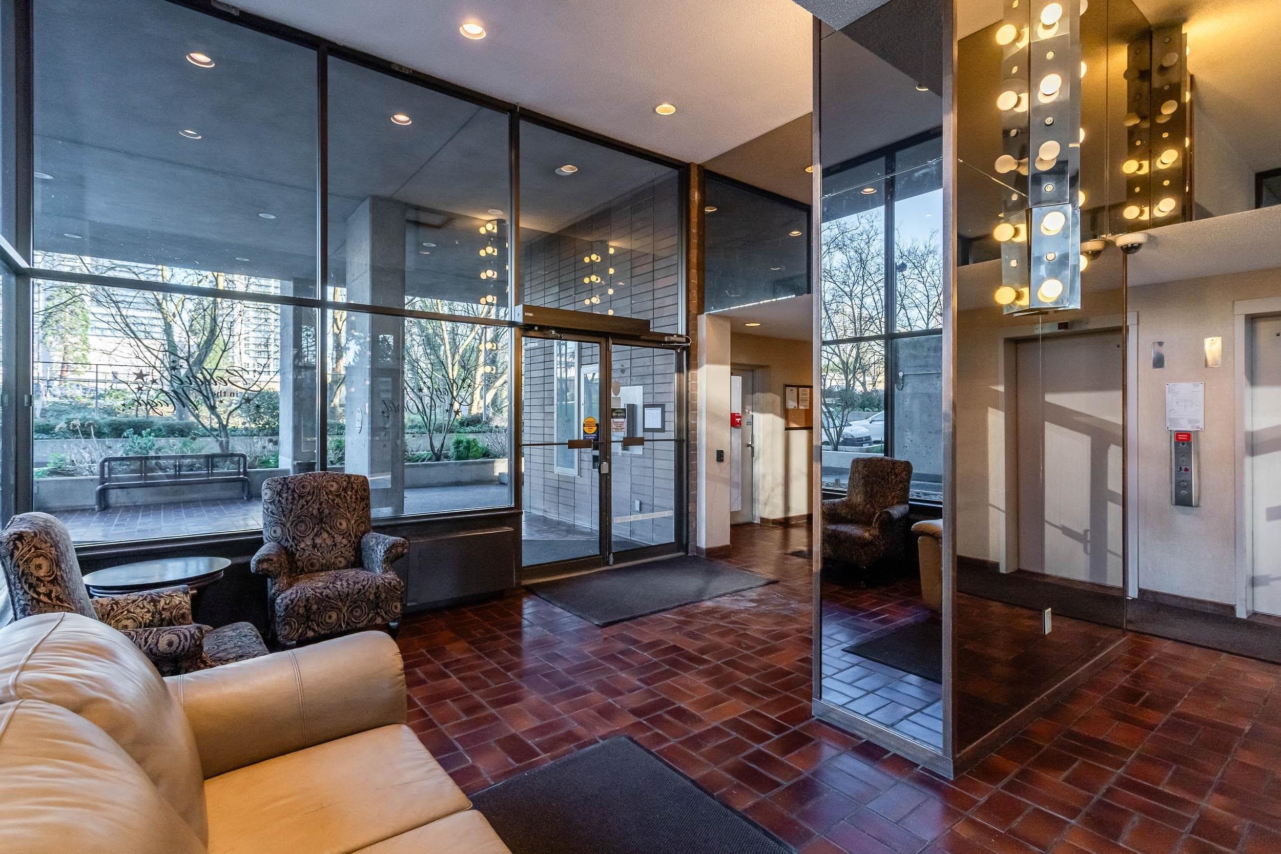 702 - 3771 Bartlett Court, Burnaby, V3J 7G8 — photo 4