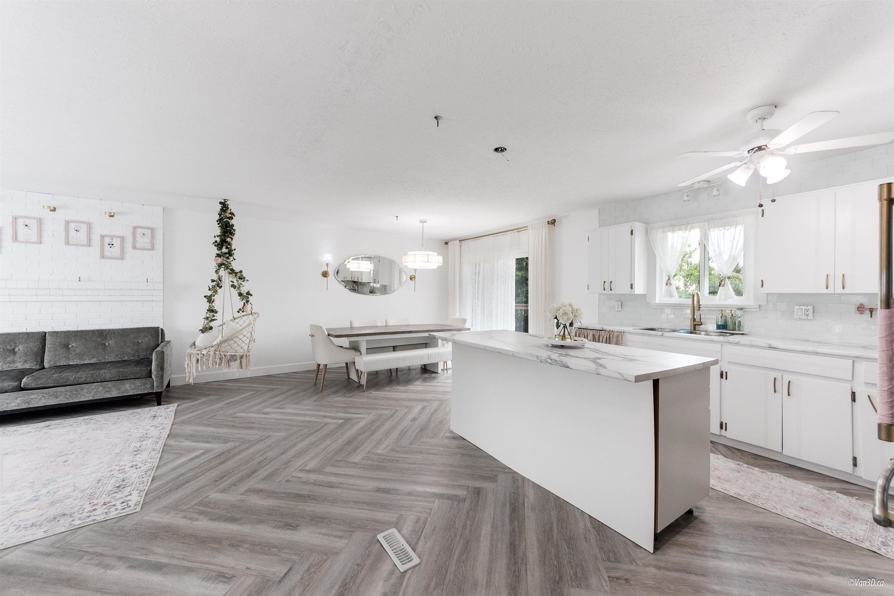 7720 Cedar Street, Mission