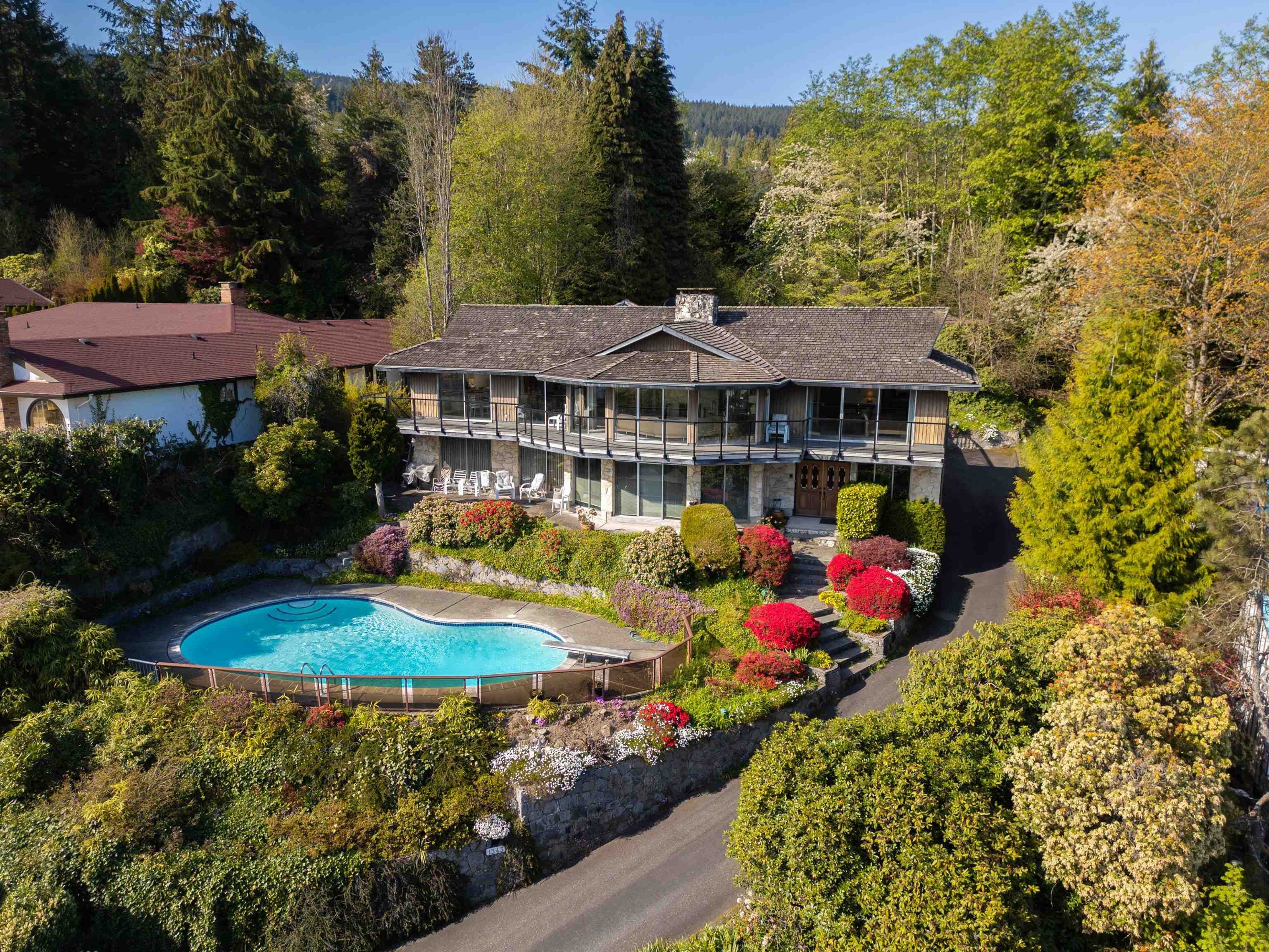 1343 Tyrol Road, West Vancouver, V7S 2L5 — photo 2