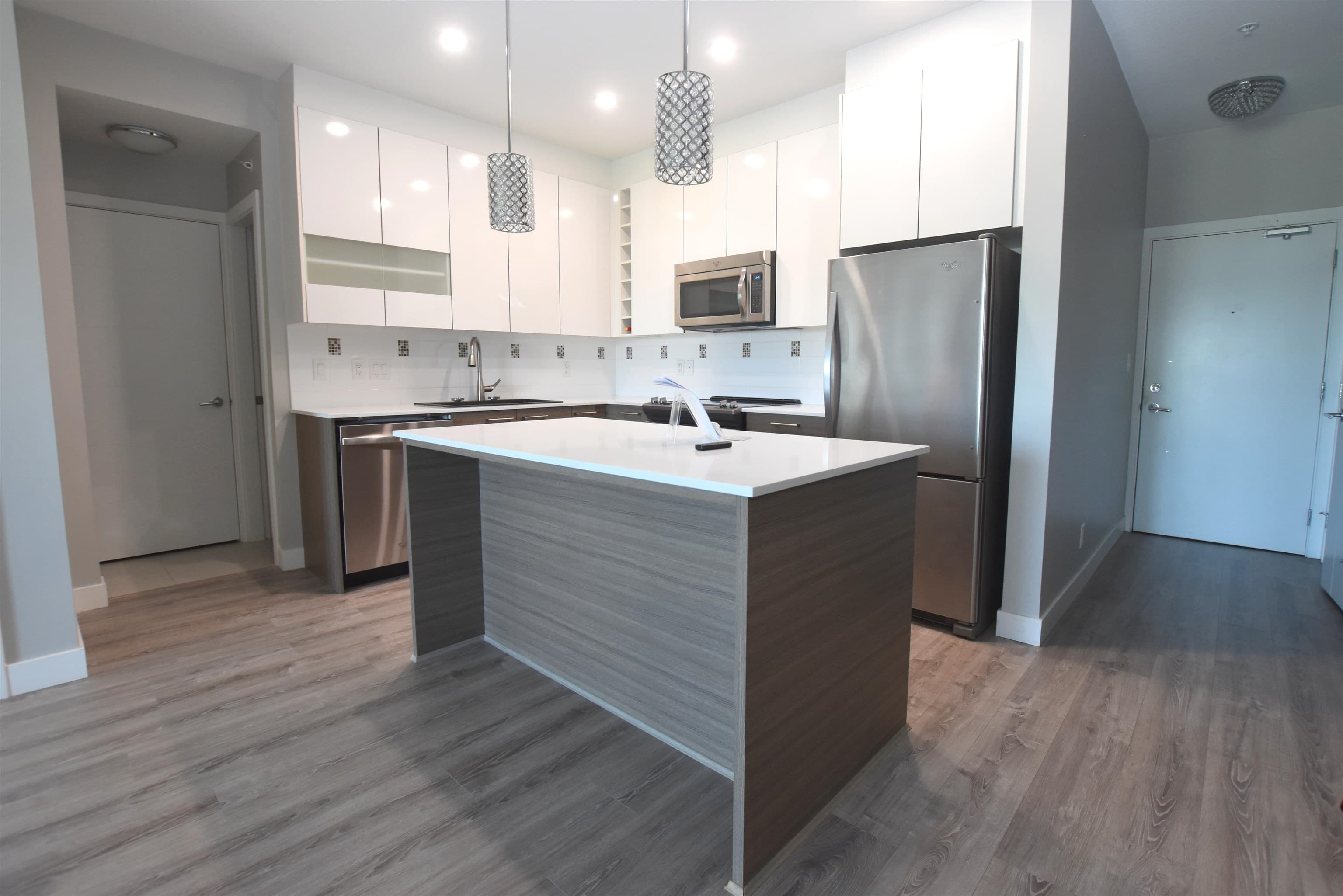 307 - 16380 64 Avenue, Surrey, V3S 6X6 — photo 2