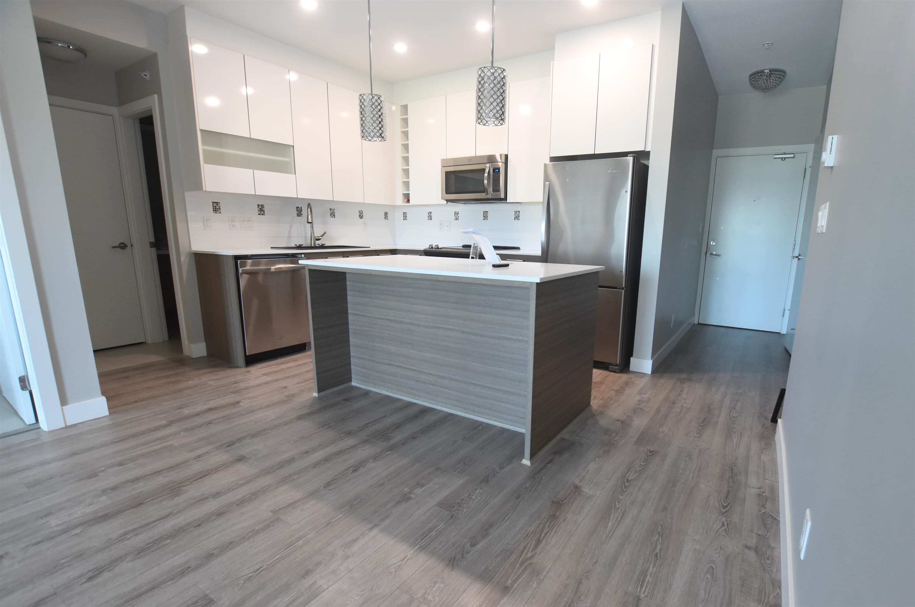 307 - 16380 64 Avenue, Surrey, V3S 6X6 — photo 3
