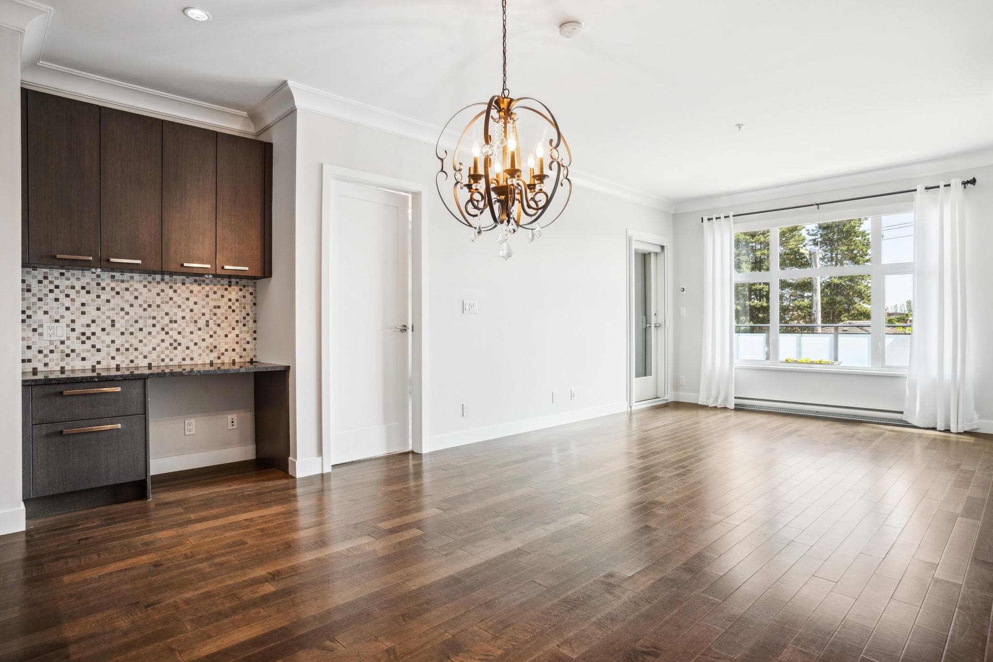 310 - 4570 Hastings Street, Burnaby, V5C 0E8 — photo 3