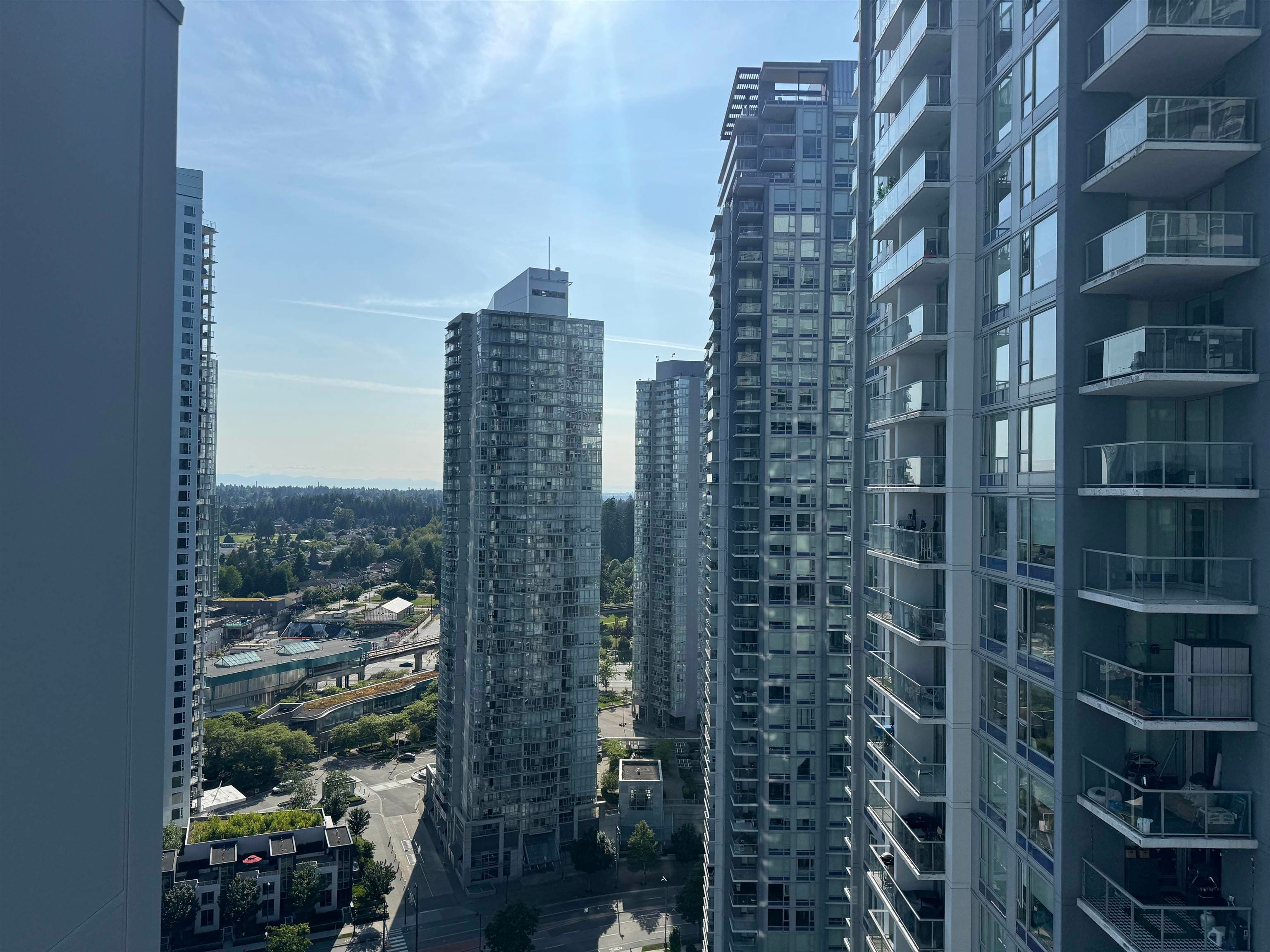 2409 - 13768 100 Avenue, Surrey, V3T 0V2 — photo 2
