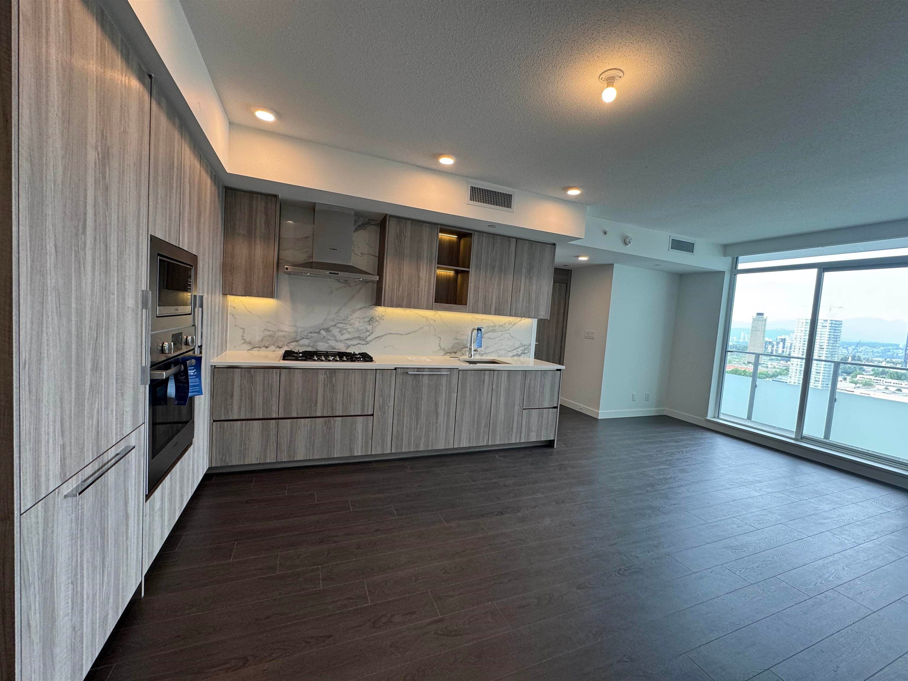 2409 - 13768 100 Avenue, Surrey, V3T 0V2 — photo 3