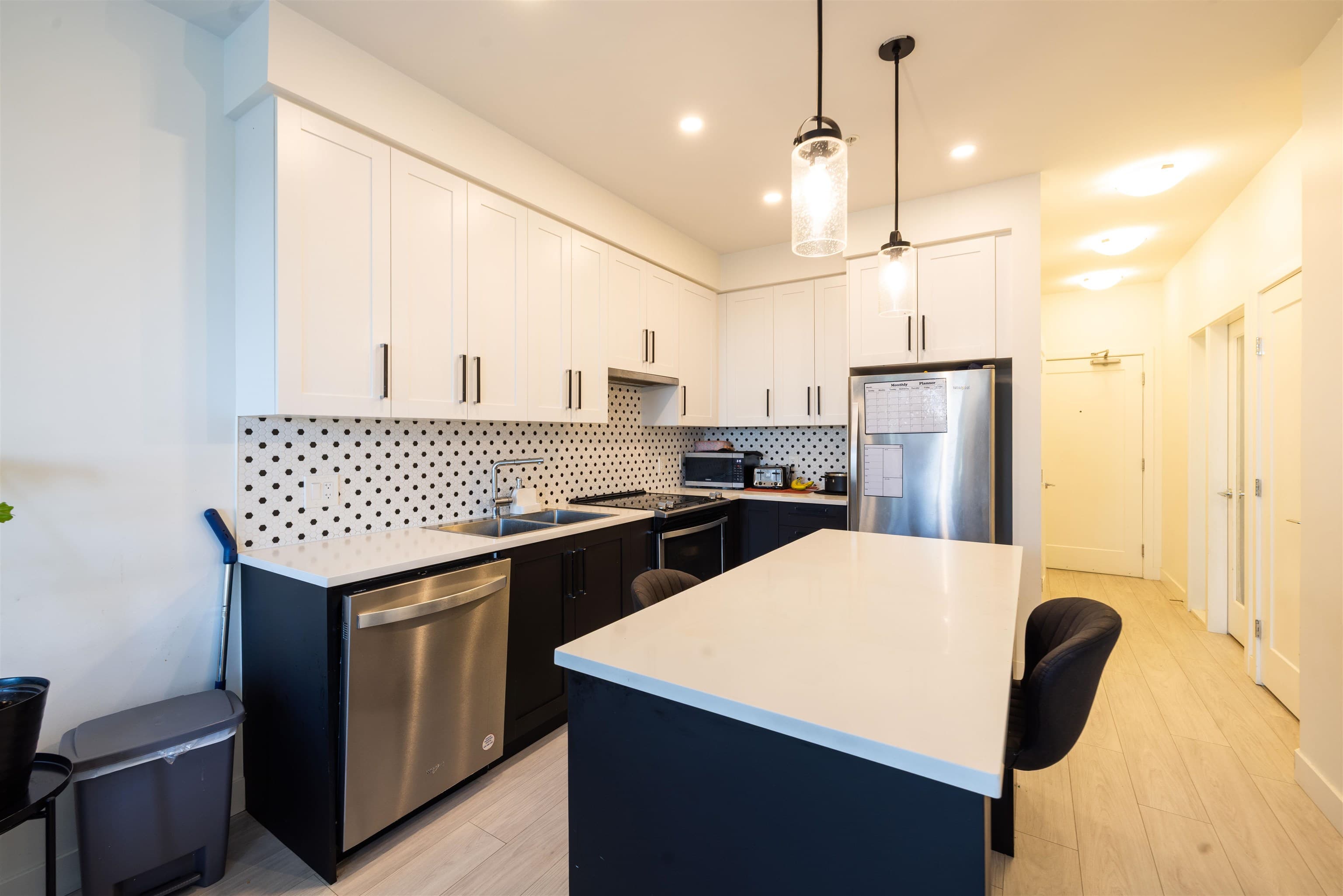 411 - 18811 72 Avenue, Surrey, V4N 6W7 — photo 3