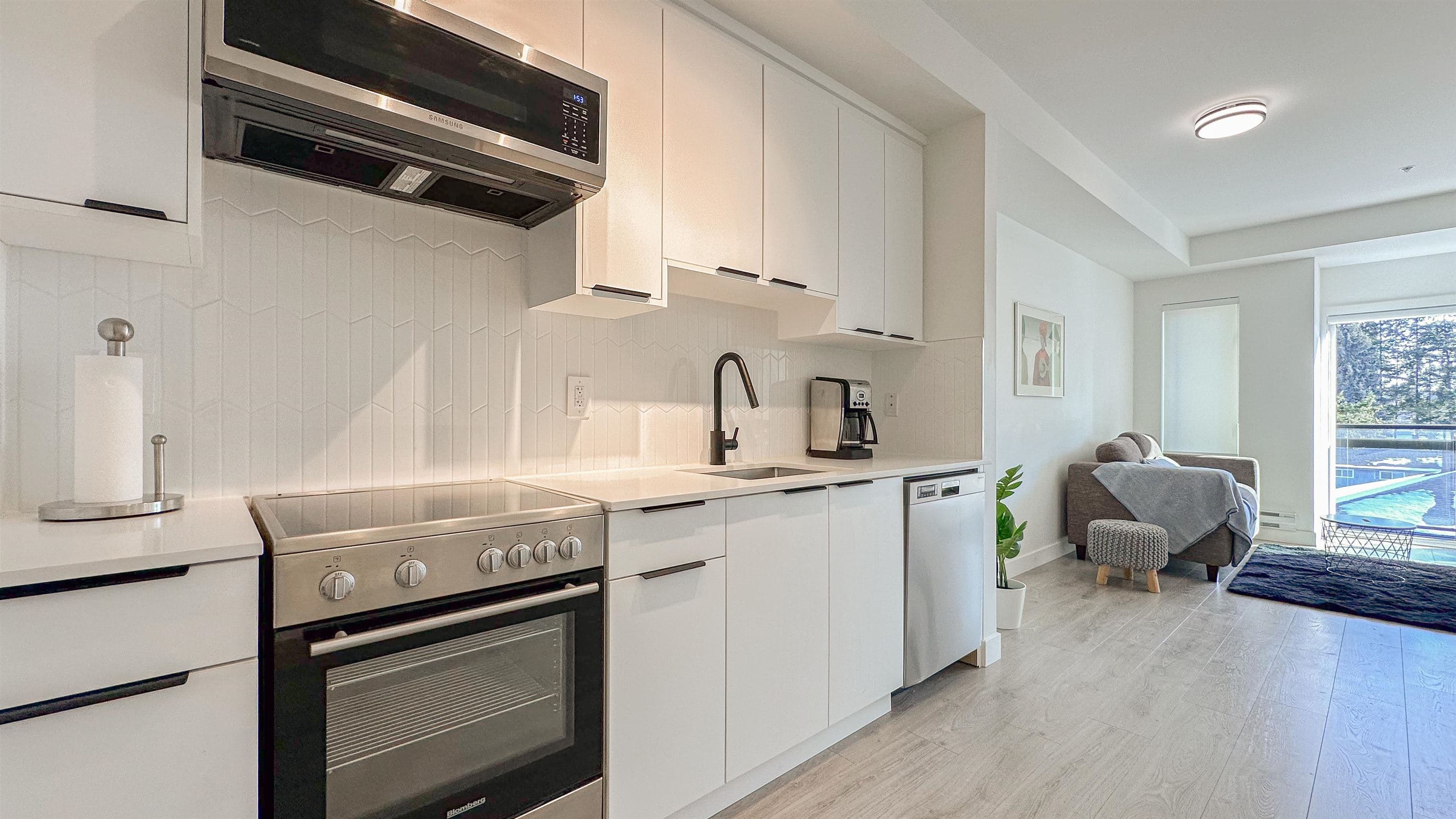 301 - 10616 132 Street, Surrey, V3T 0T3 — photo 3