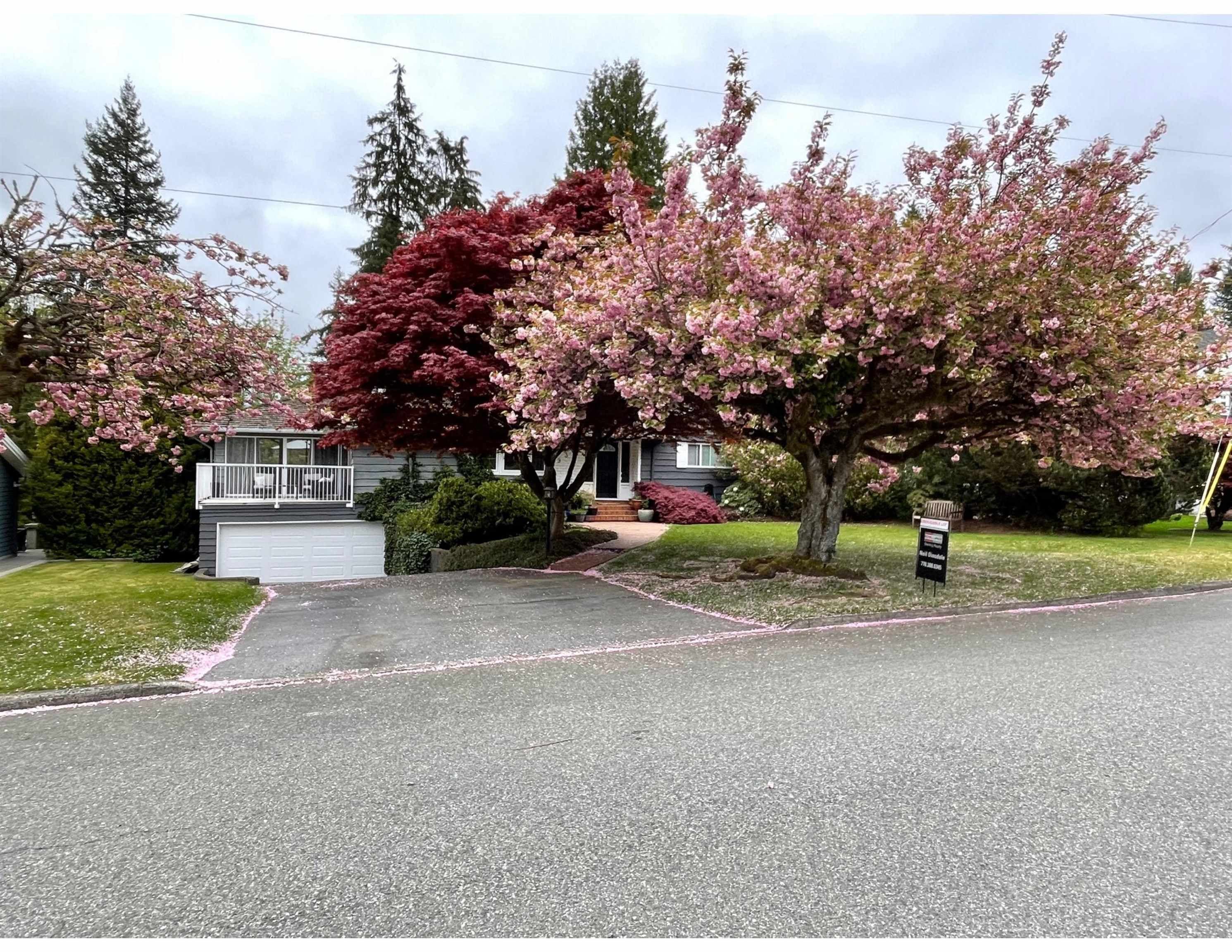 939 Selkirk Crescent, Coquitlam, V3J 6E4 — photo 4
