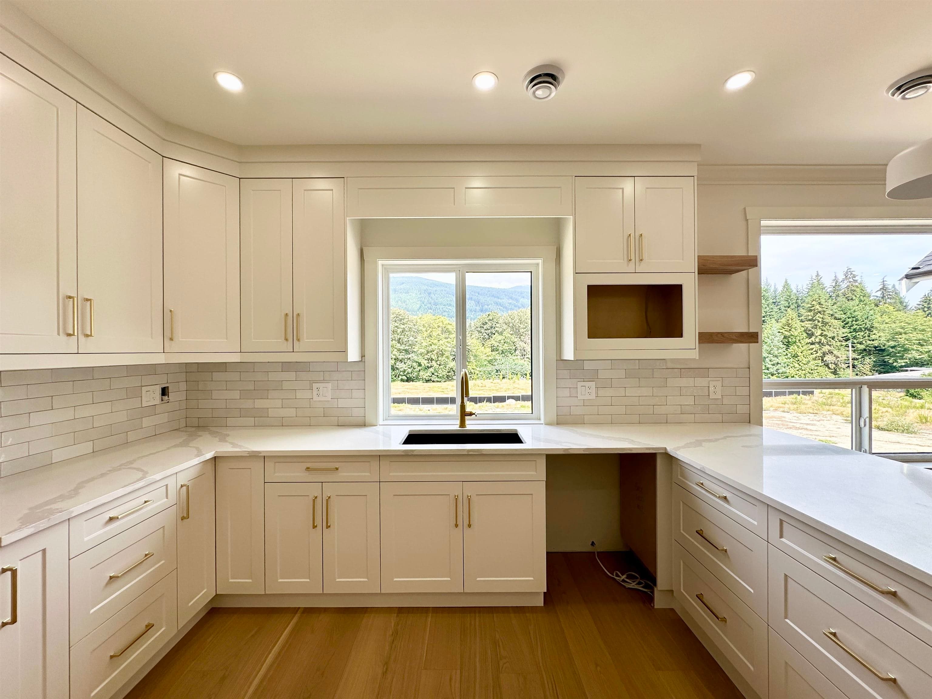1203 Castle Road, Gibsons, V0N 1V5 — photo 5