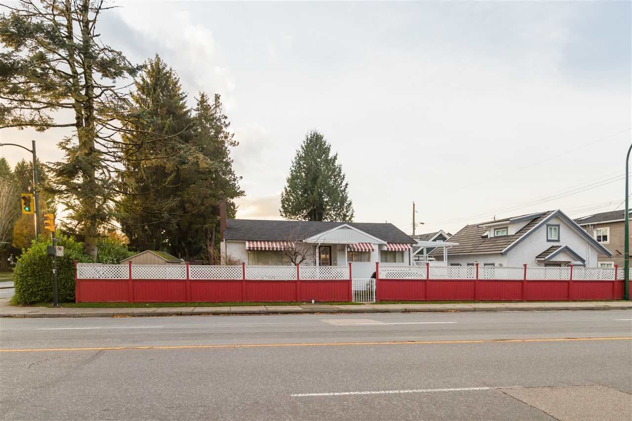 5675 Rupert Street, Vancouver, V5R 2K4 — photo 2