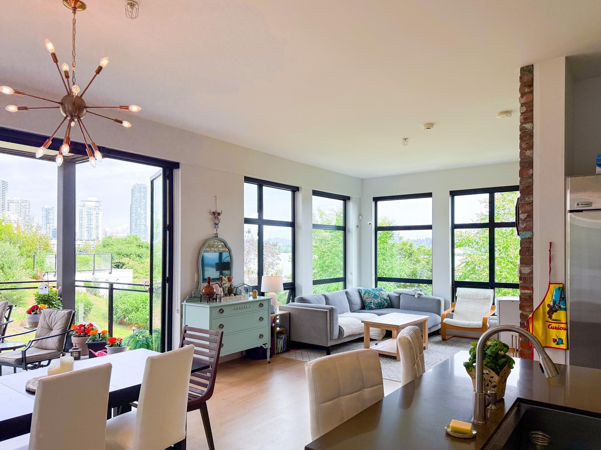 206 - 220 Salter Street, New Westminster, V3M 0H4 — photo 5