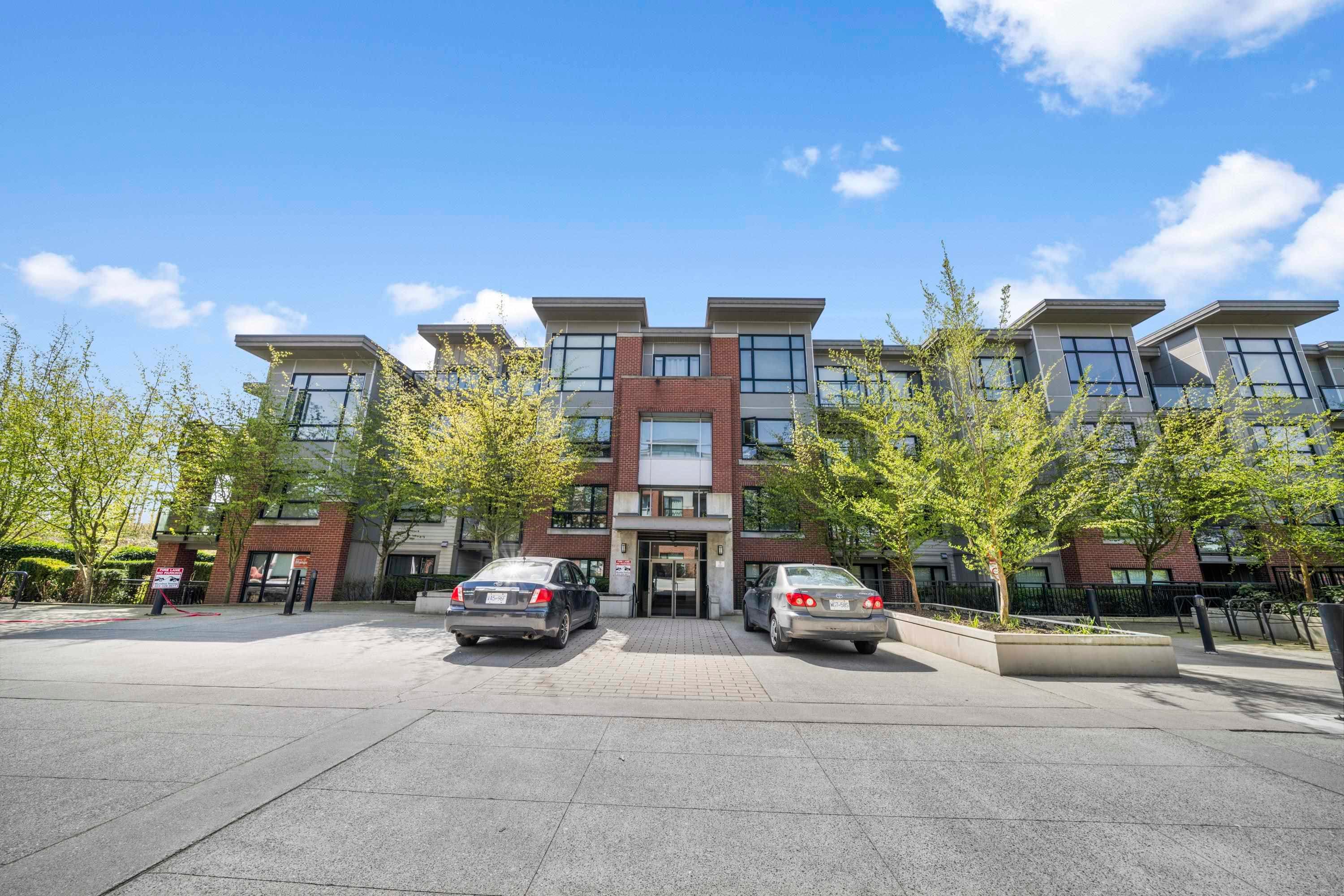 405 - 7058 14th Avenue, Burnaby, V3N 0E6 — photo 1