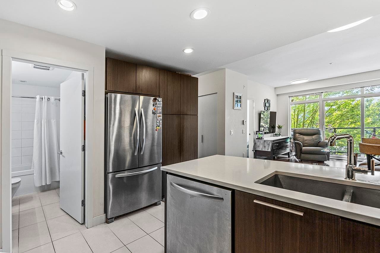 303 - 6033 Gray Avenue, Vancouver, V6S 0G3 — photo 5