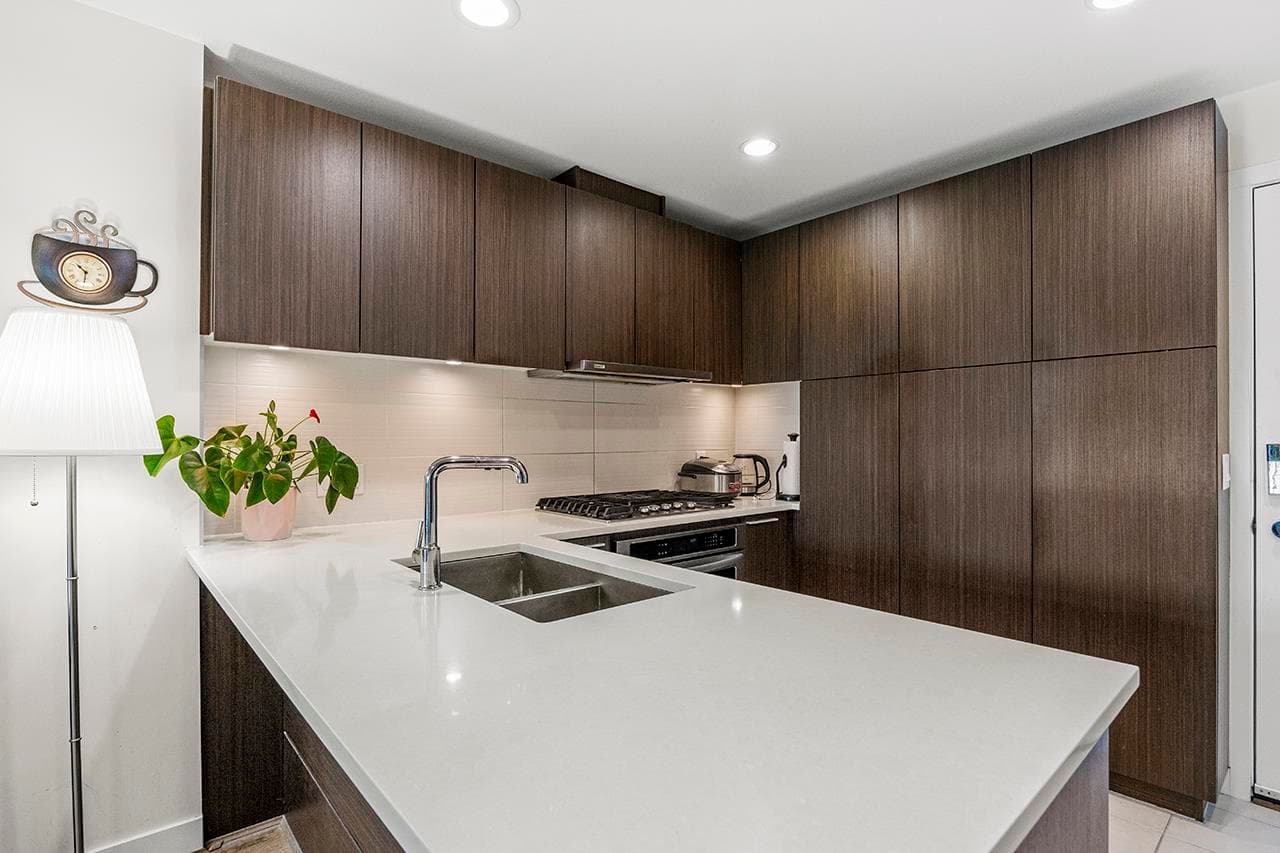 303 - 6033 Gray Avenue, Vancouver, V6S 0G3 — photo 4
