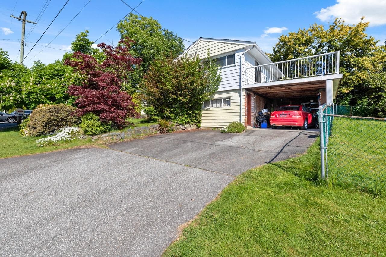 415 Marmont Street, Coquitlam, V3K 4S3 — photo 4