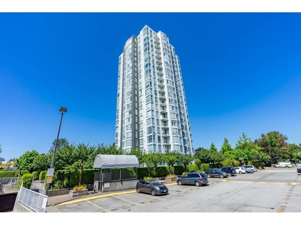 705 - 14820 104 Avenue, Surrey, V3R 0V9 — photo 2
