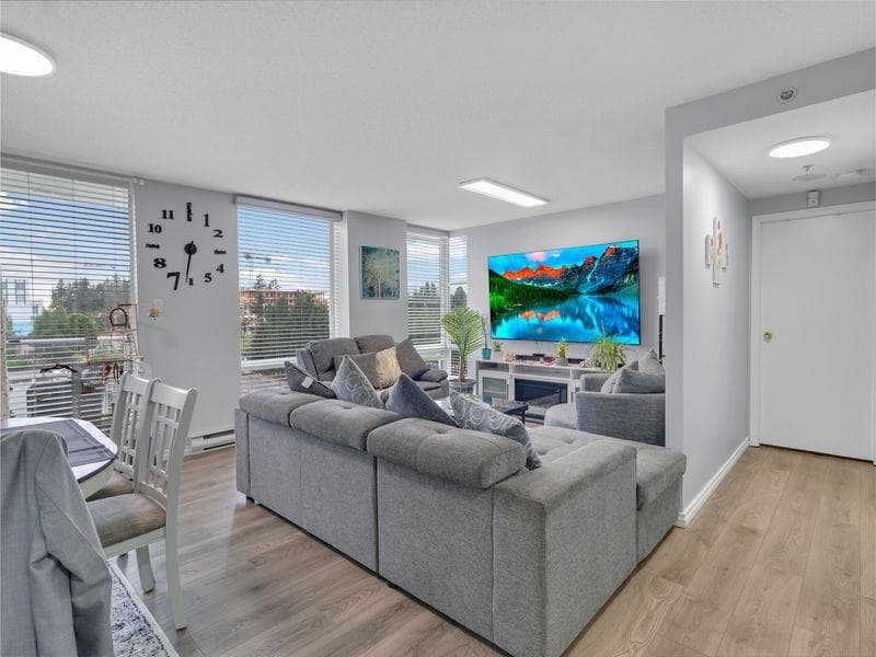 705 - 14820 104 Avenue, Surrey, V3R 0V9 — photo 4