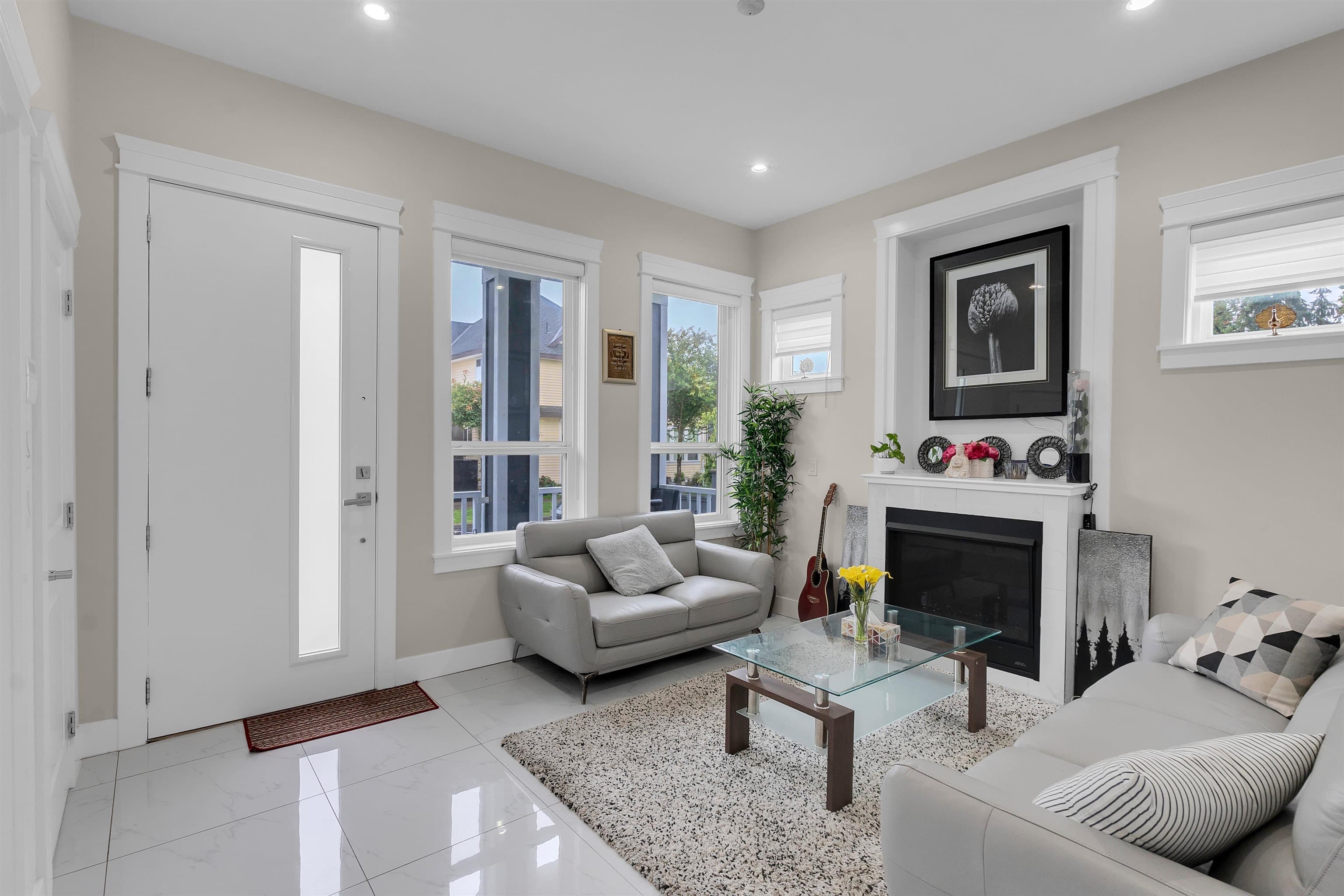 13025 59a Avenue, Surrey, V3X 0G5 — photo 3