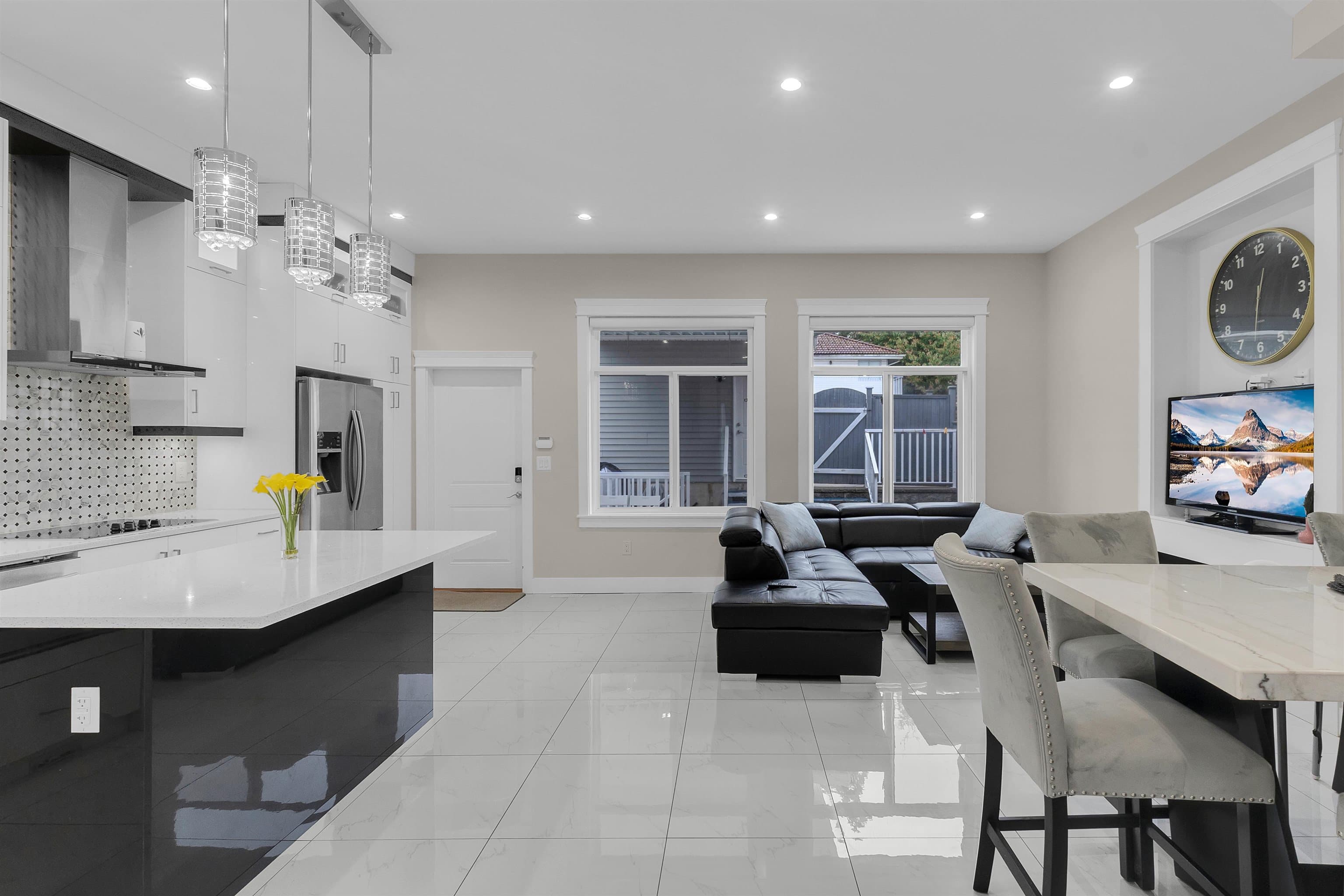 13025 59a Avenue, Surrey, V3X 0G5 — photo 5