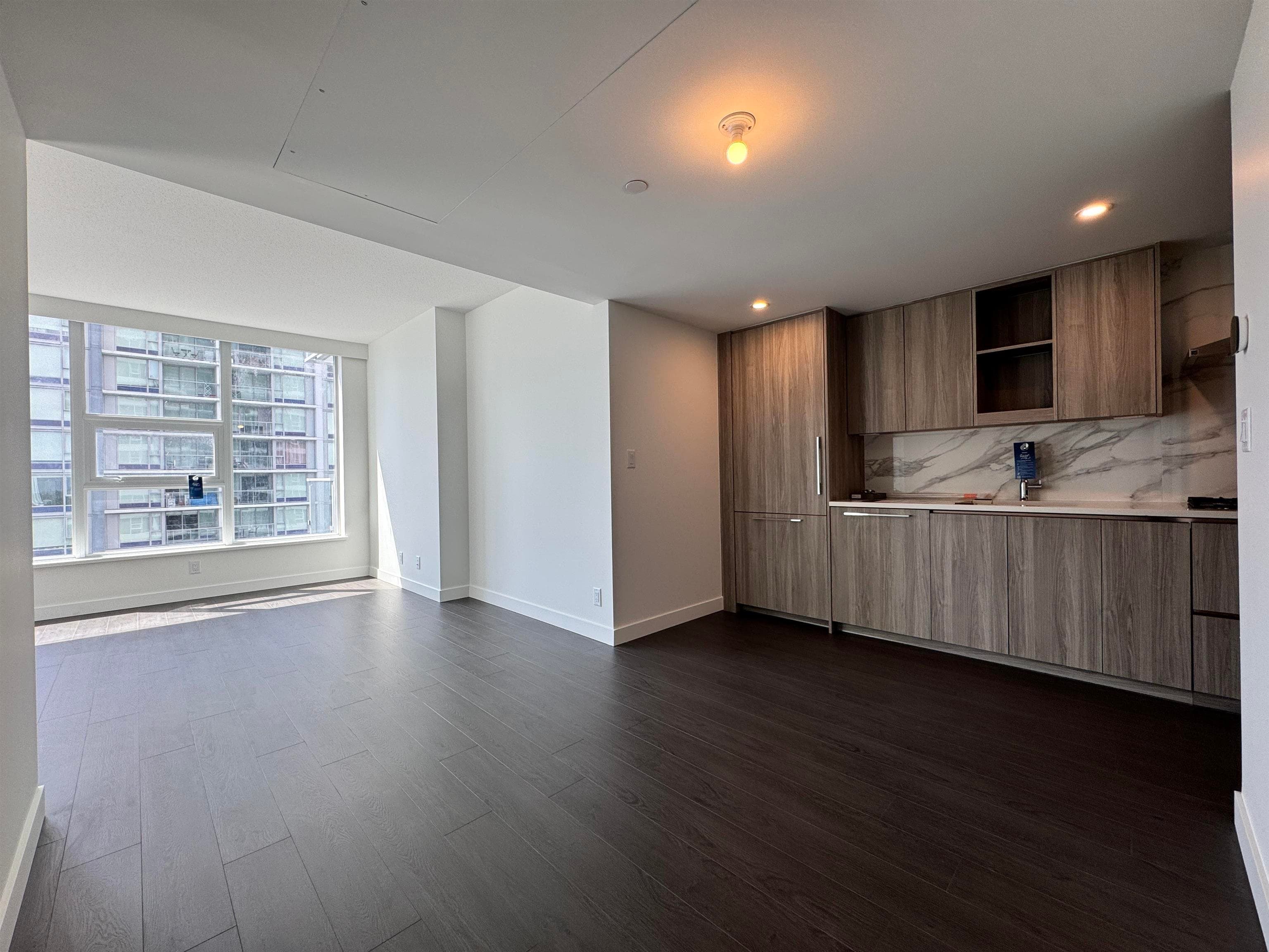 2707 - 13778 100 Avenue, Surrey, V3T 0V3 — photo 4