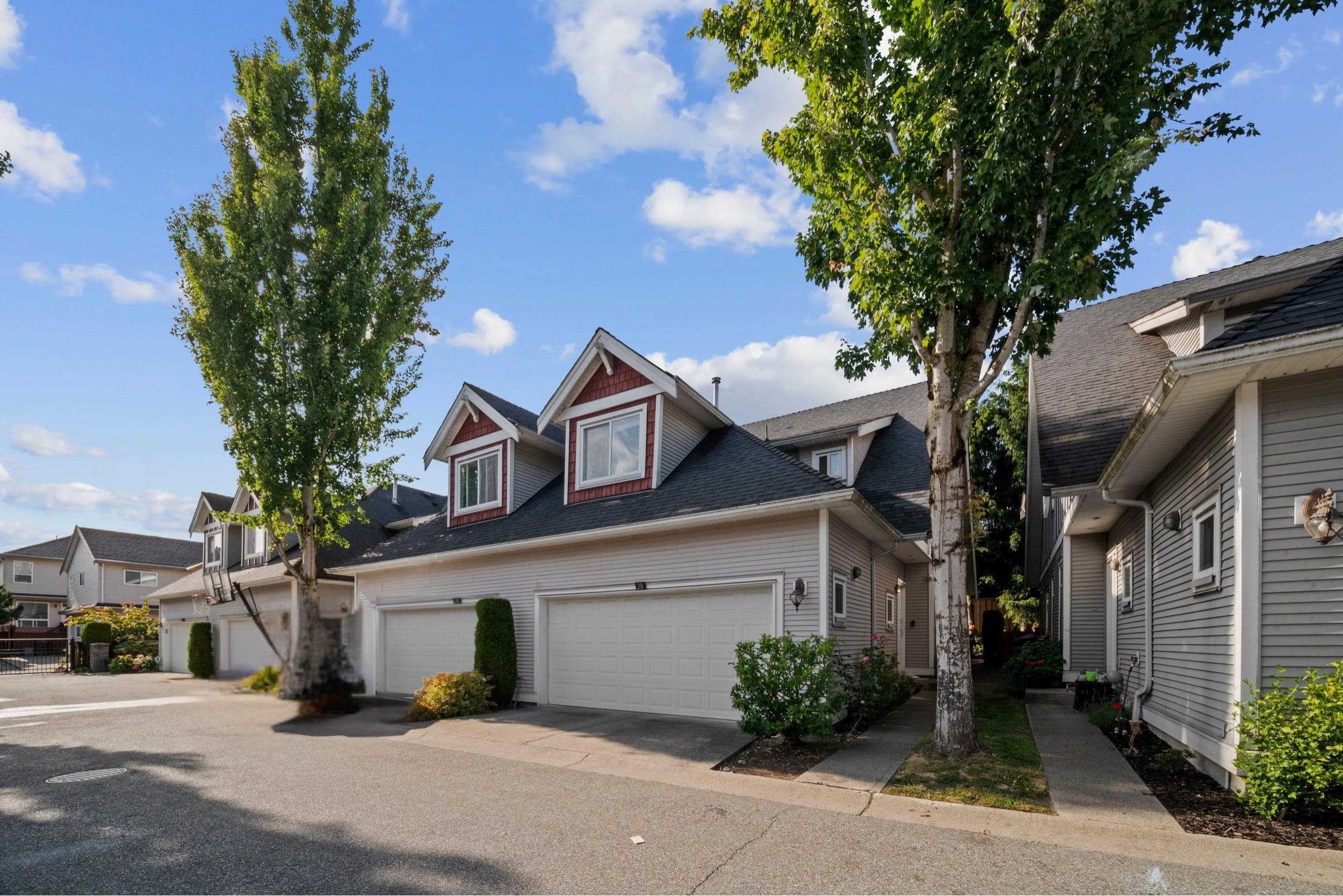 28 - 19977 71 Avenue, Langley, V2Y 0E1 — photo 2