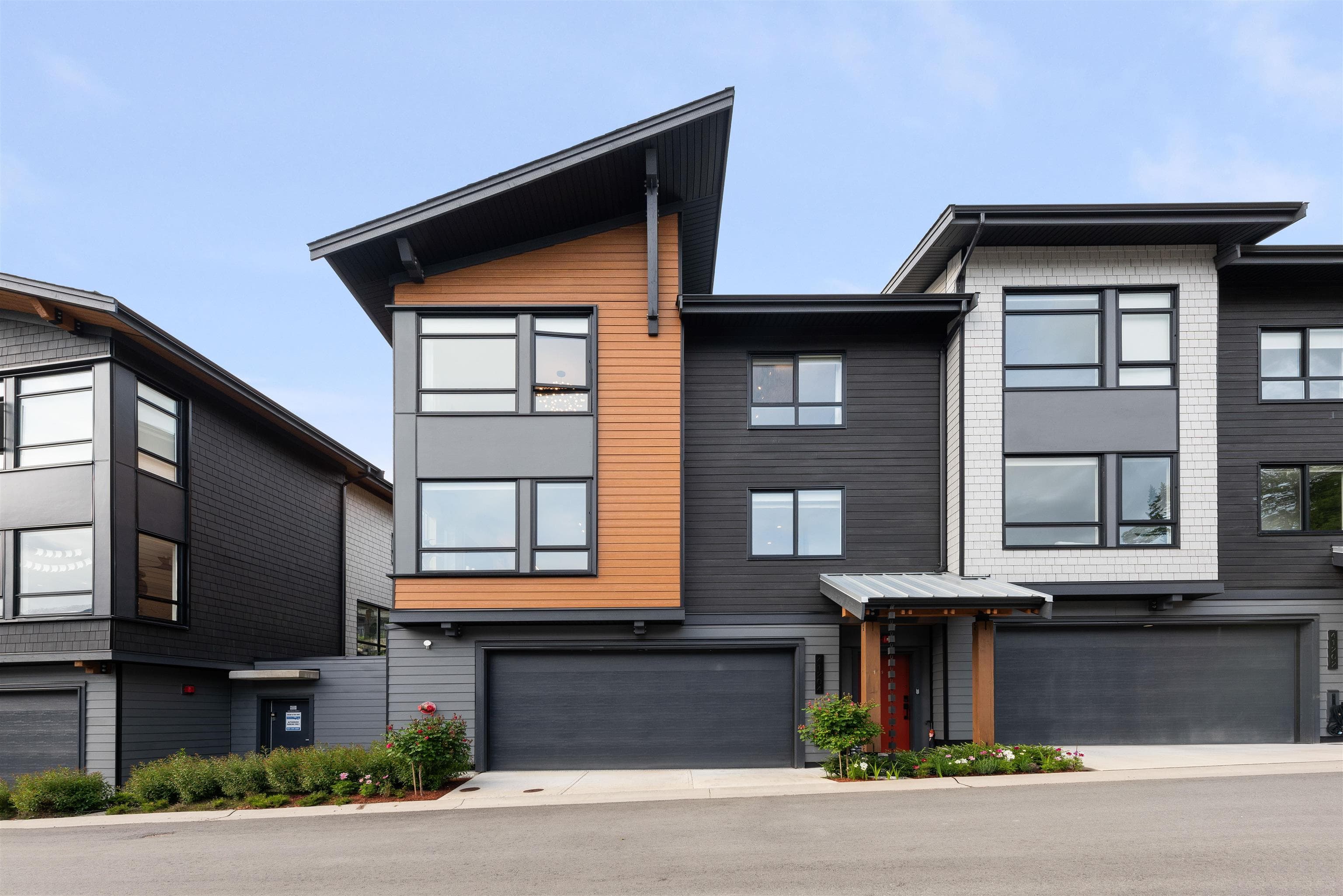 41204 Highline Place, Squamish, V8B 1C2 — photo 1