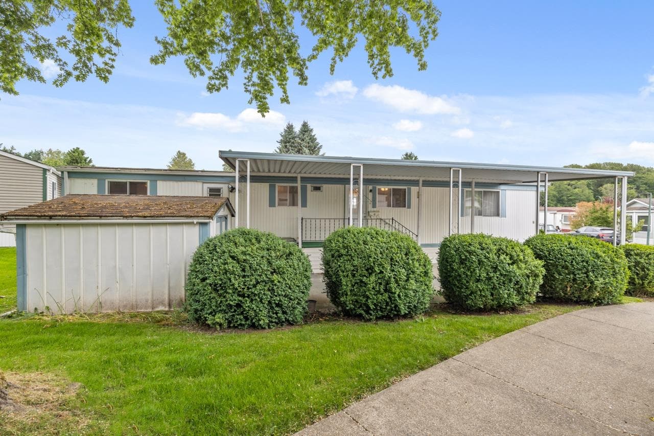 176 - 1840 160 Street, Surrey, V4A 4X4 — photo 2
