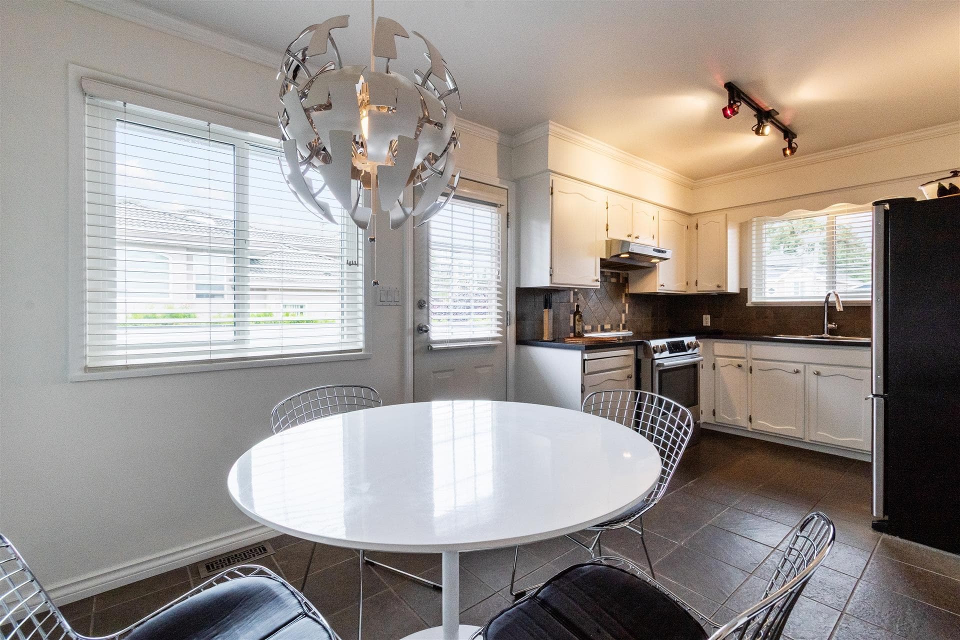 9160 Walford Street, Richmond, V6X 1P4 — photo 4