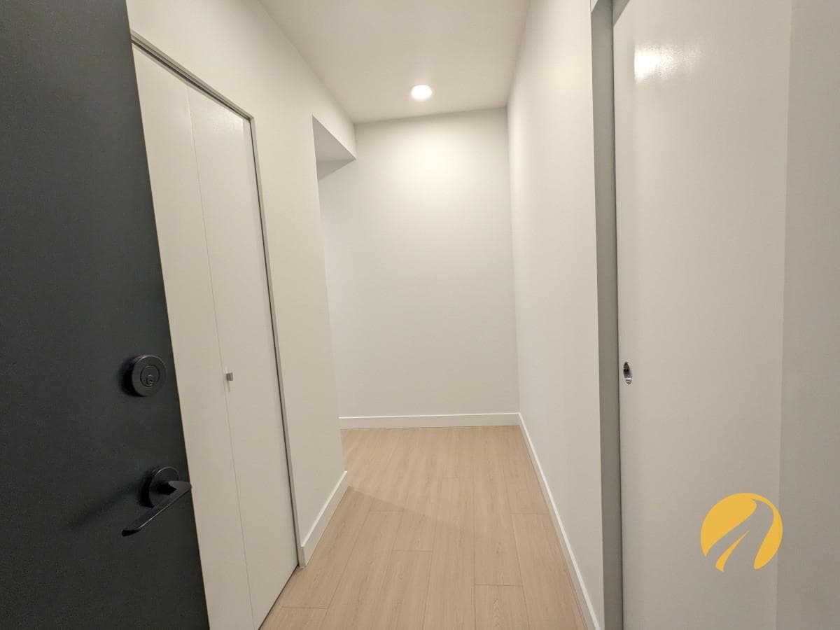 510 - 13745 George Junction, Surrey, V3T 4Y3 — photo 5