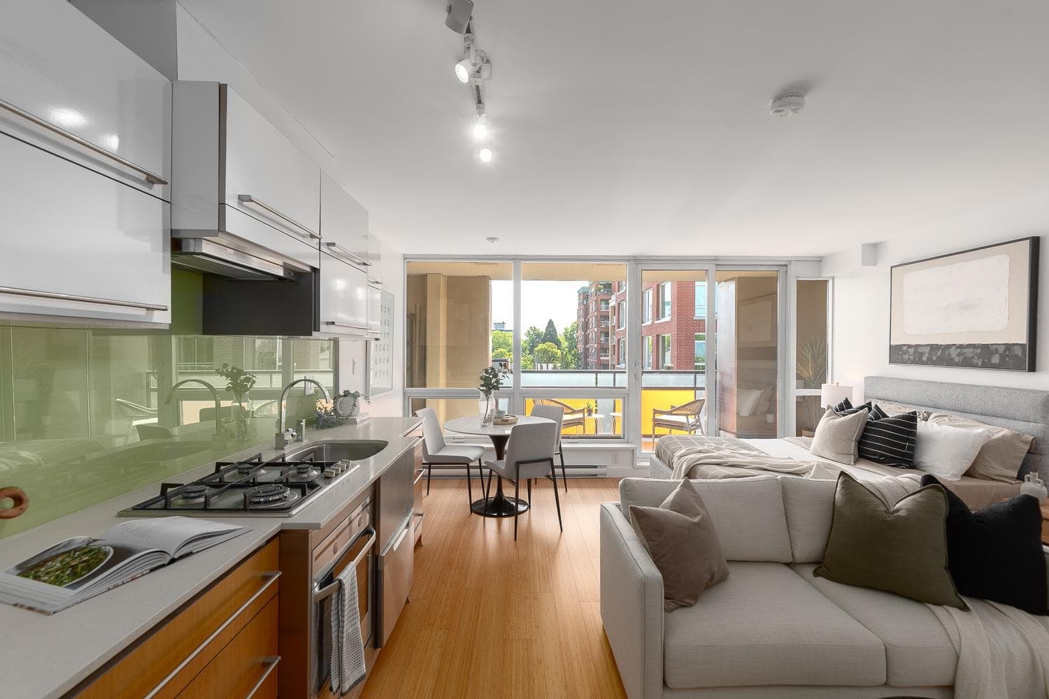 510 - 718 Main Street, Vancouver, V6A 0B1 — photo 4
