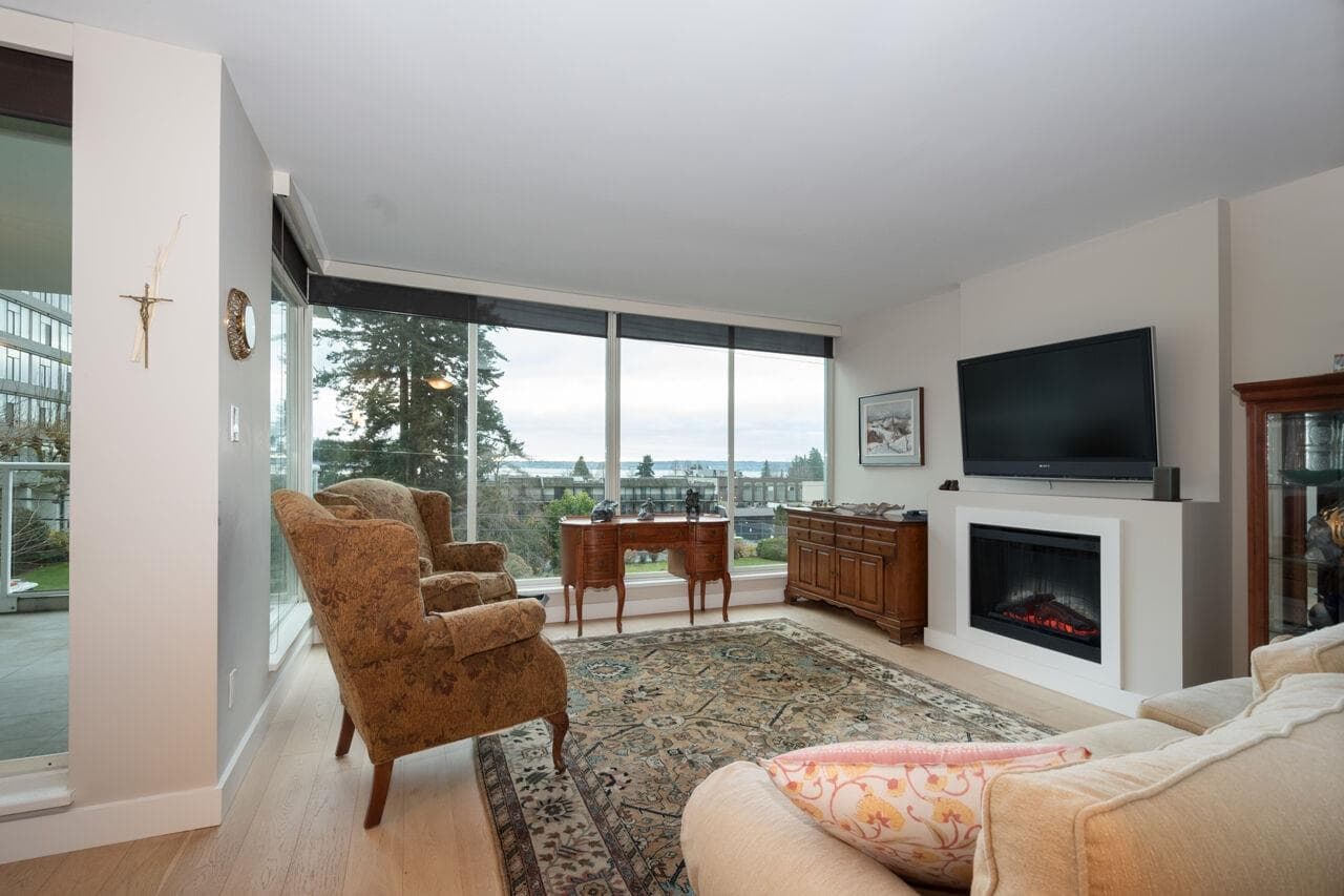 301 - 1455 Duchess Avenue, West Vancouver, V7T 1H7 — photo 4