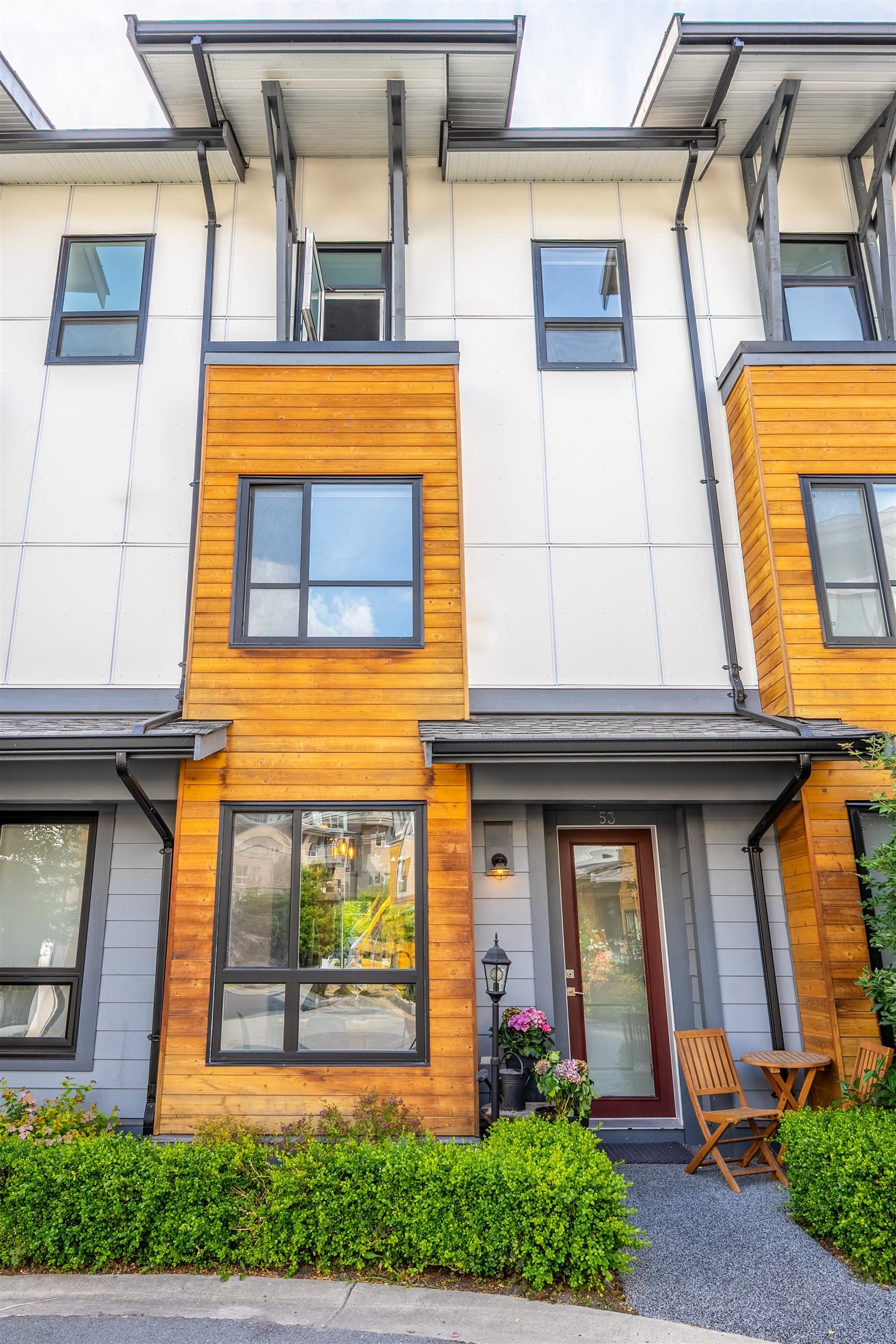 53 - 1188 Main Street, Squamish, V8B 0Z3 — photo 2