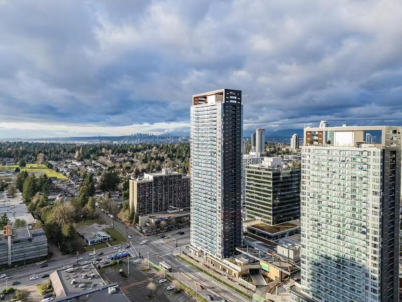 1207 - 13615 Fraser Highway, Surrey, V3T 0P7 — photo 2