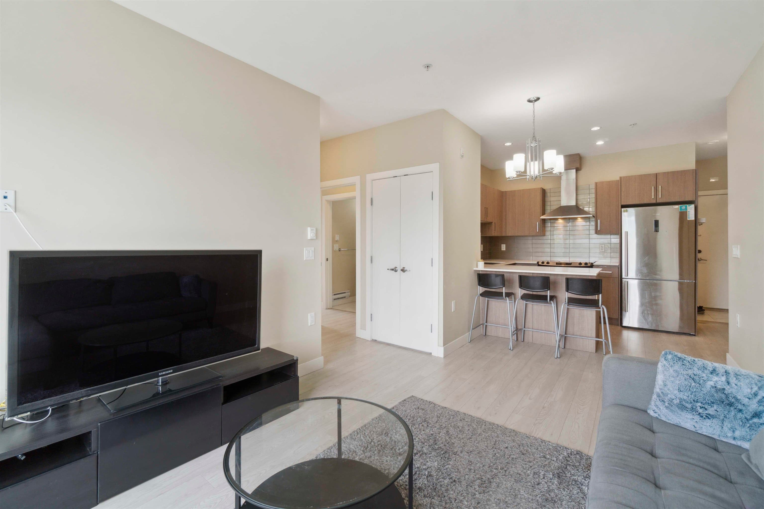PH8 - 1838 Renfrew Street, Vancouver, V5M 3H9 — photo 3