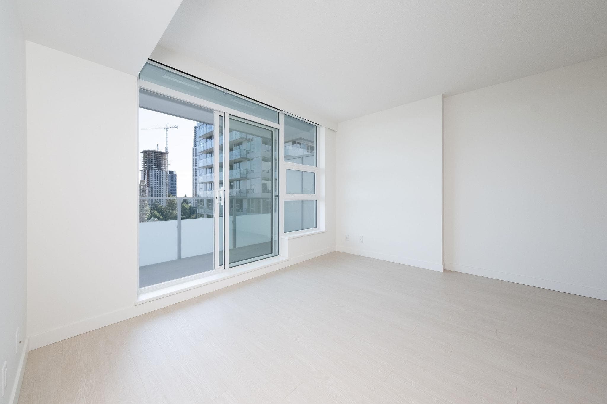 1104 - 13778 100 Avenue, Surrey, V3T 0V2 — photo 4