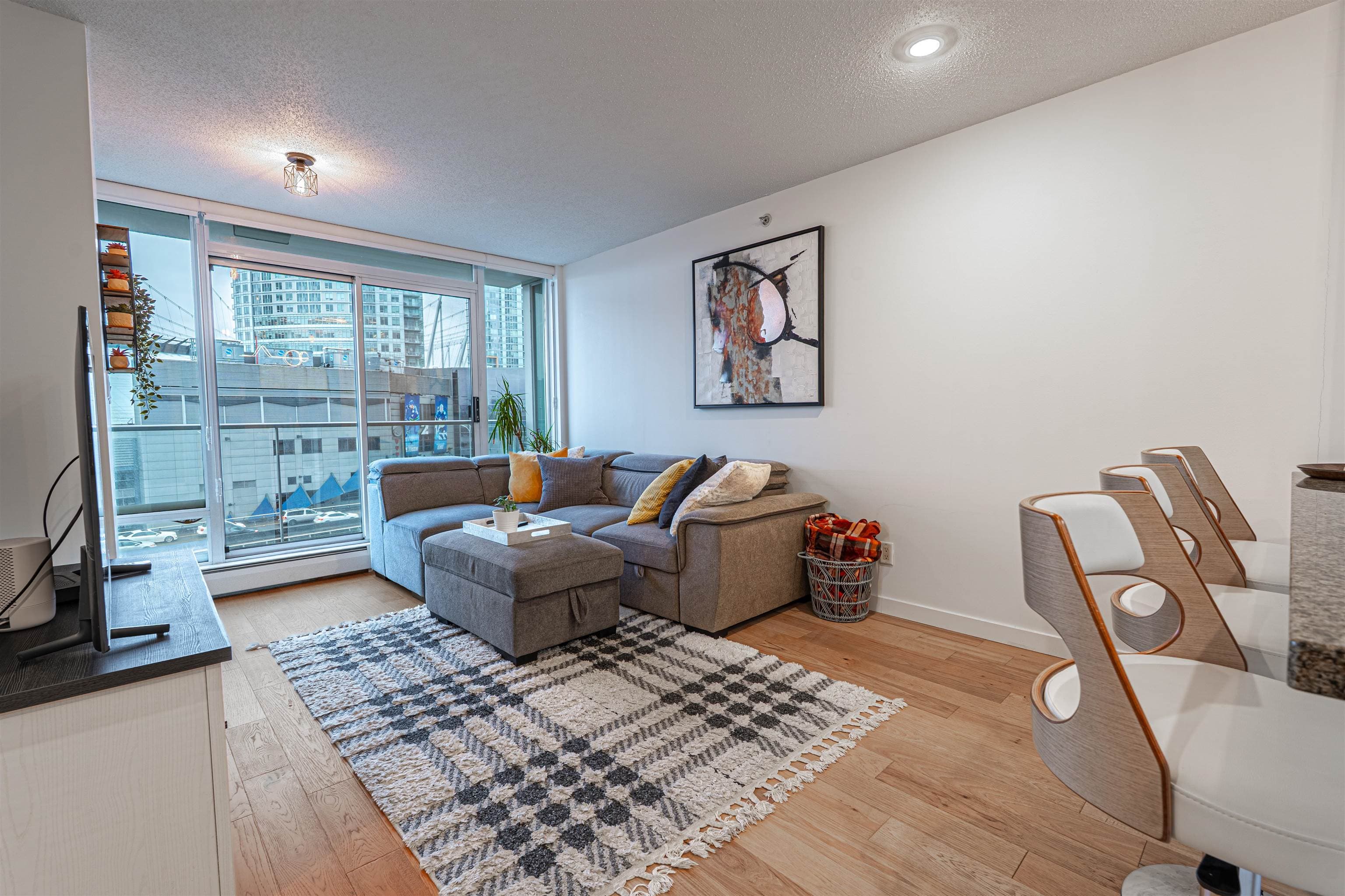 1003 - 688 Abbott Street, Vancouver, V6B 0B9 — photo 2