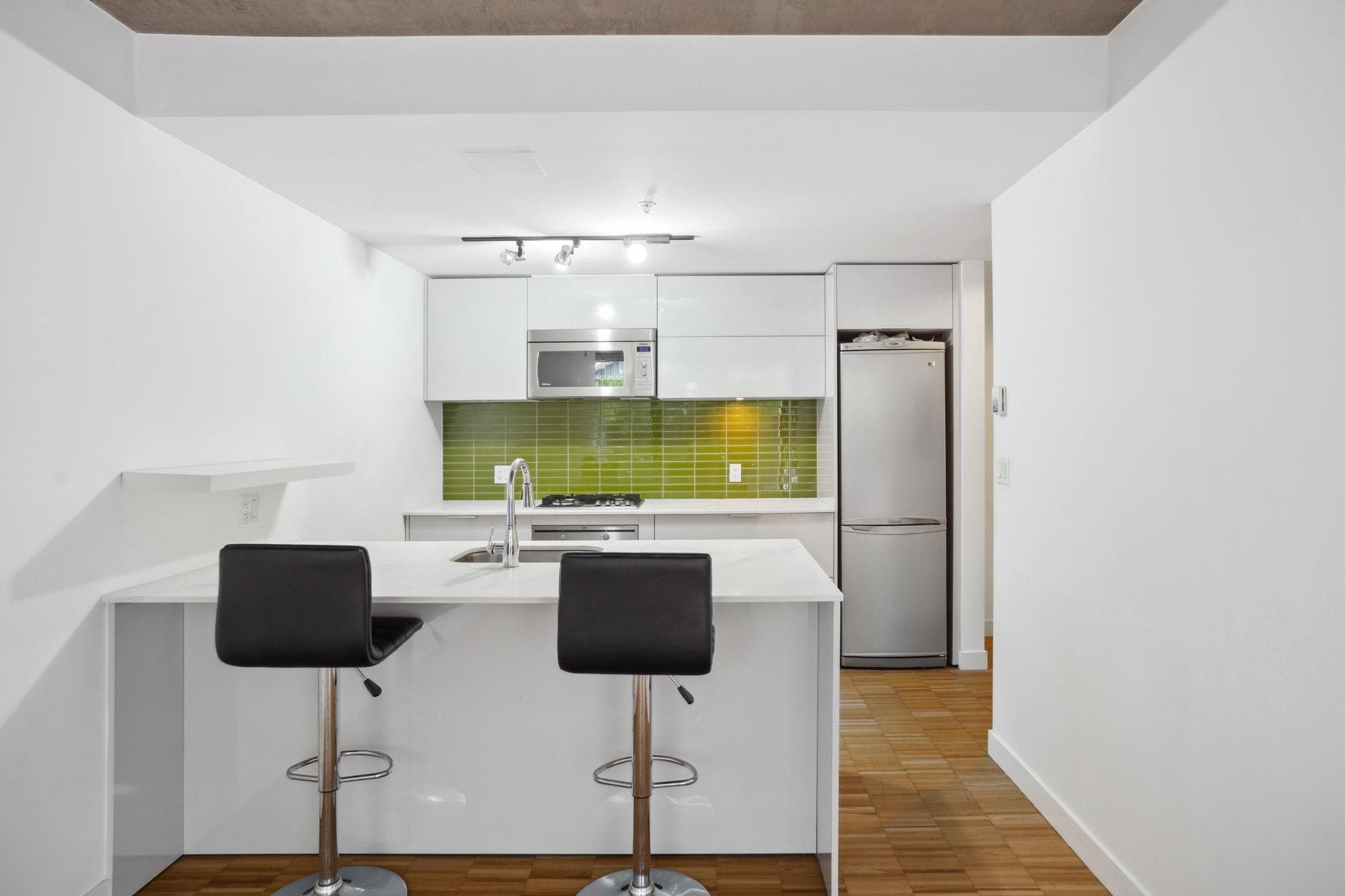 705 - 128 W Cordova Street, Vancouver, V6B 0E6 — photo 3