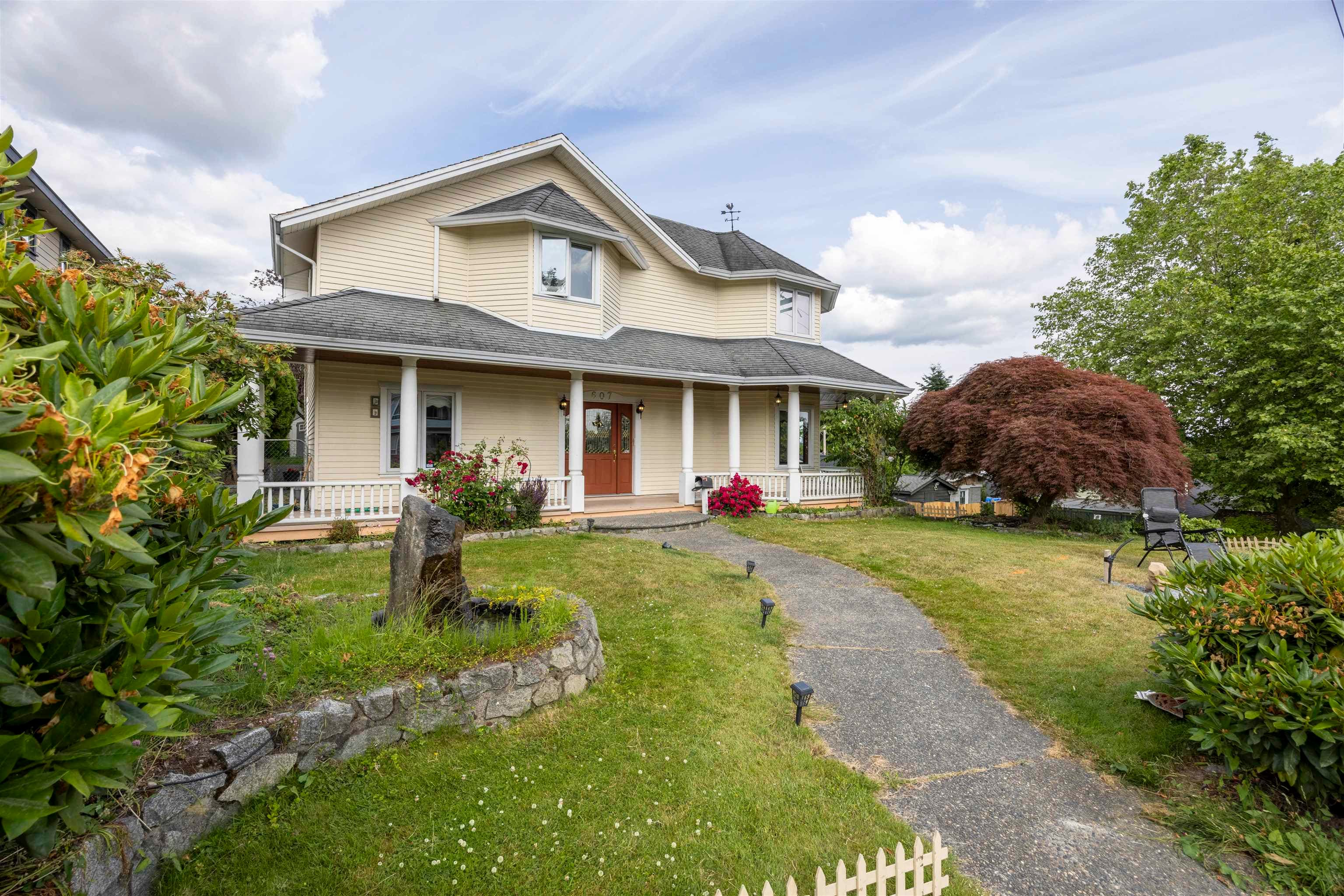 607 Eighteenth Street, New Westminster